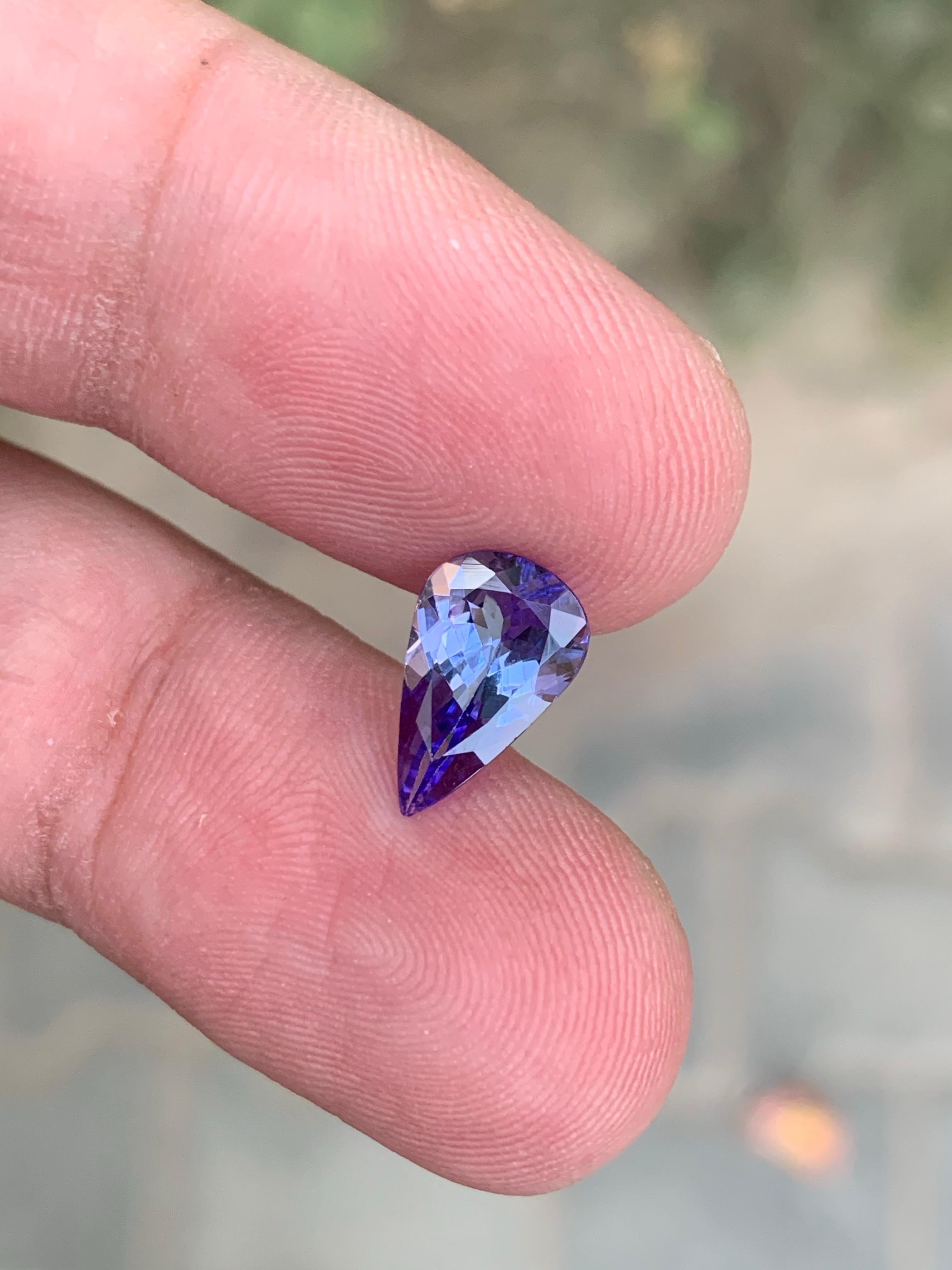 da uomo o donna 1.75 carati di tanzanite naturale sfusa a forma di pera dalla Tanzania in vendita