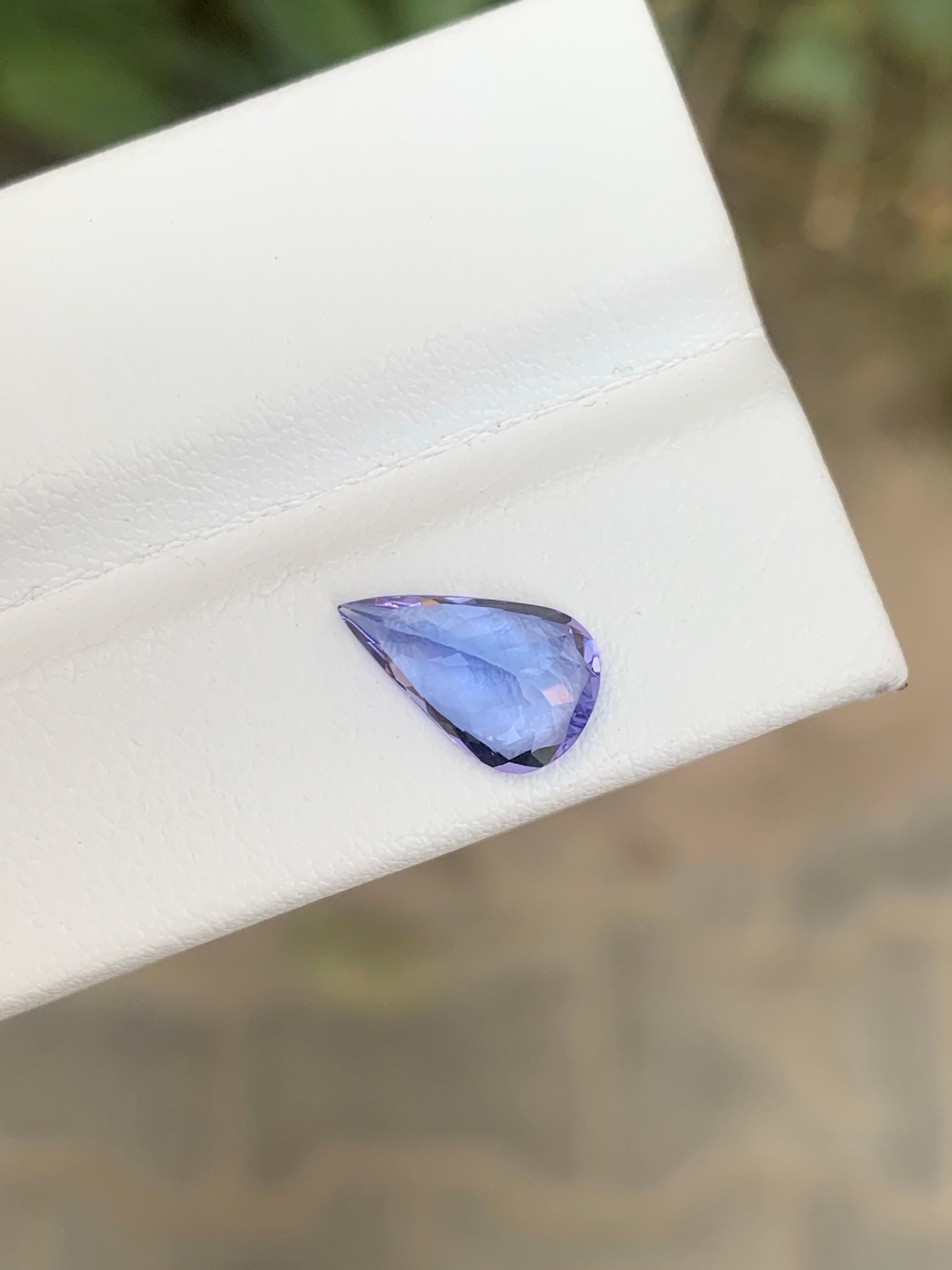 1.75 carati di tanzanite naturale sfusa a forma di pera dalla Tanzania in vendita 1