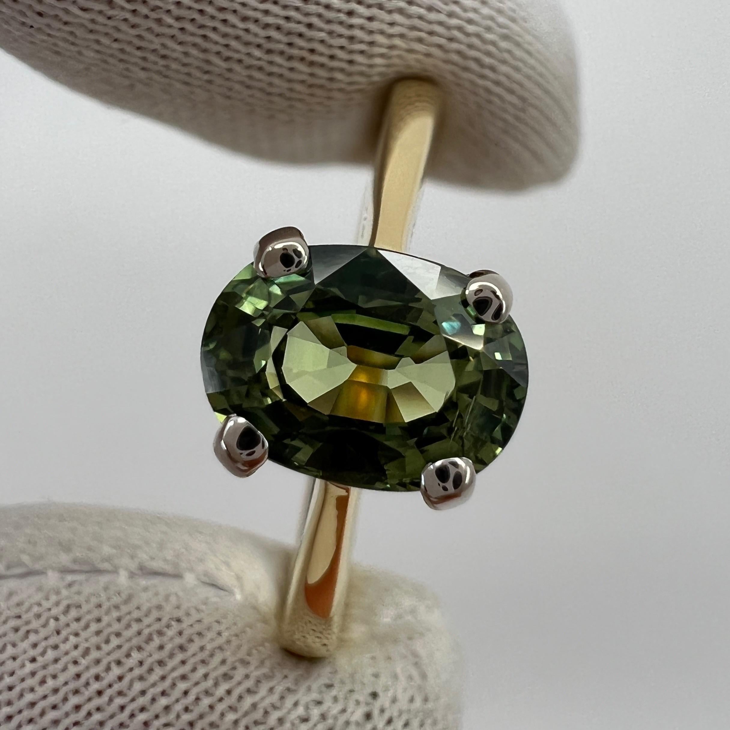 1,75 Karat natürlicher lebhaft grüner Saphir im Ovalschliff 18 Karat Gold Solitär Ring 6