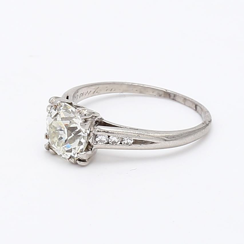 1.75 Carat Old European Cut K VS2 Diamond Platinum Engagement Ring For Sale 3