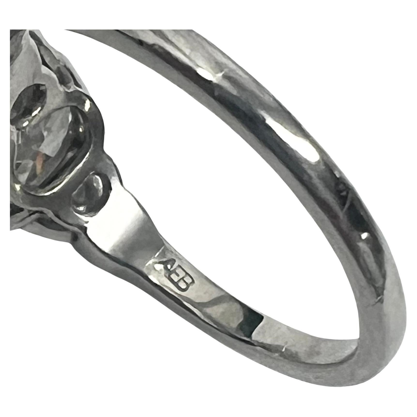 Oval Cut 1.75 Carat Oval Brilliant-Cut Diamond Engagement Ring For Sale