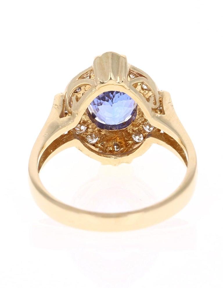 1.75 Carat Oval Cut Tanzanite Diamond 14 Karat Yellow Gold Ring In New Condition For Sale In Los Angeles, CA