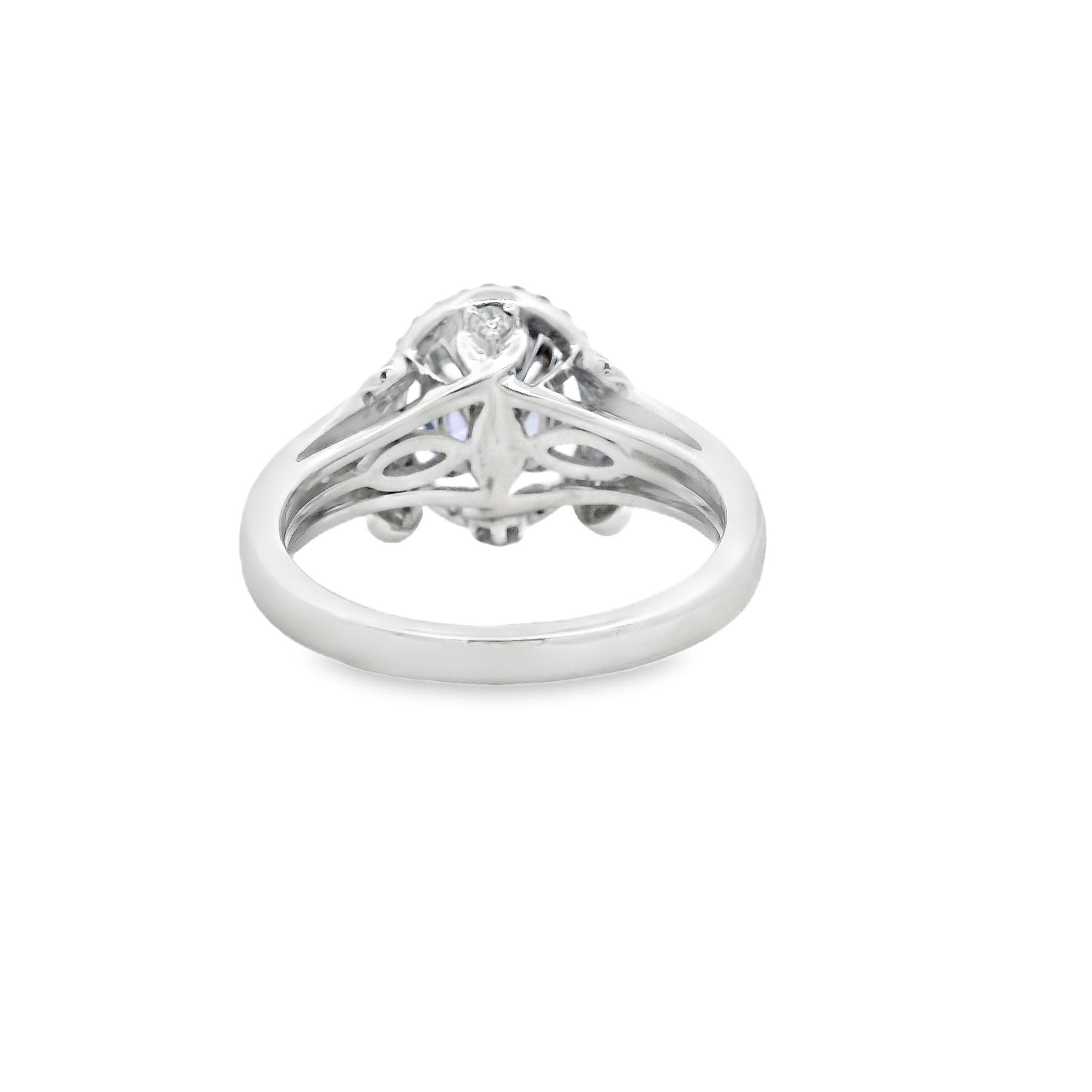 1,75 Karat Oval Tansanit und Diamant Halo Ring in 14K Weißgold Größe 7 im Zustand „Neu“ im Angebot in New York, NY