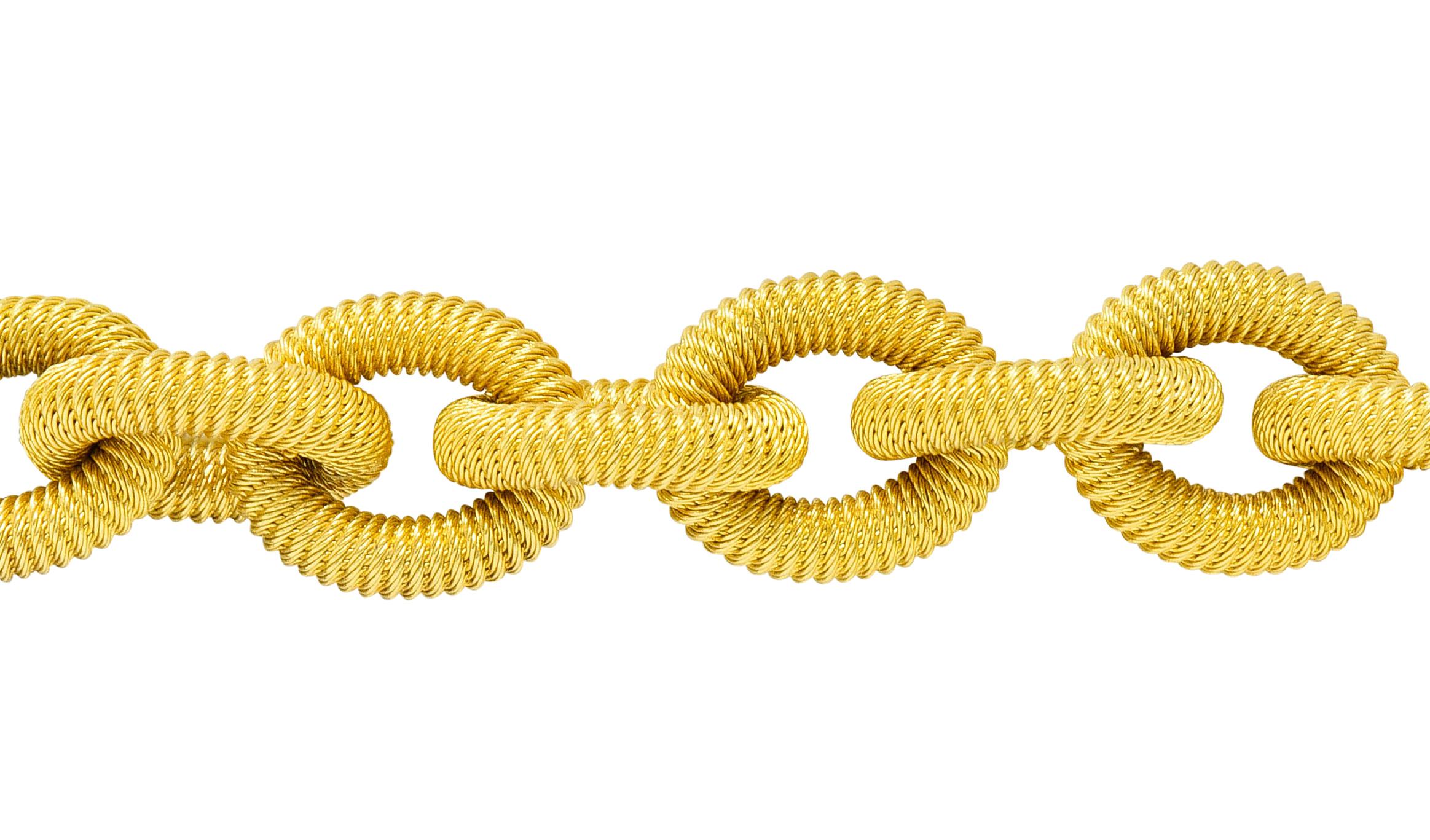 Women's or Men's 1.75 Carat Pave Diamond 18 Karat Gold Curb Link Toggle Bracelet