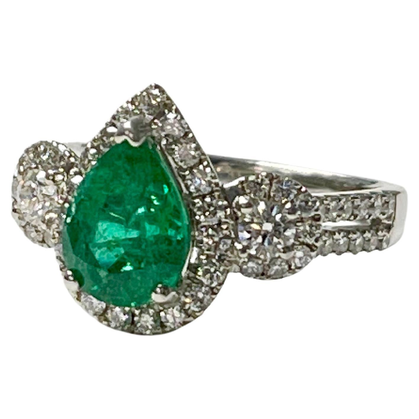 1.75 Carat Pear Shape Emerald and Diamond Ring in 18K White Gold For Sale