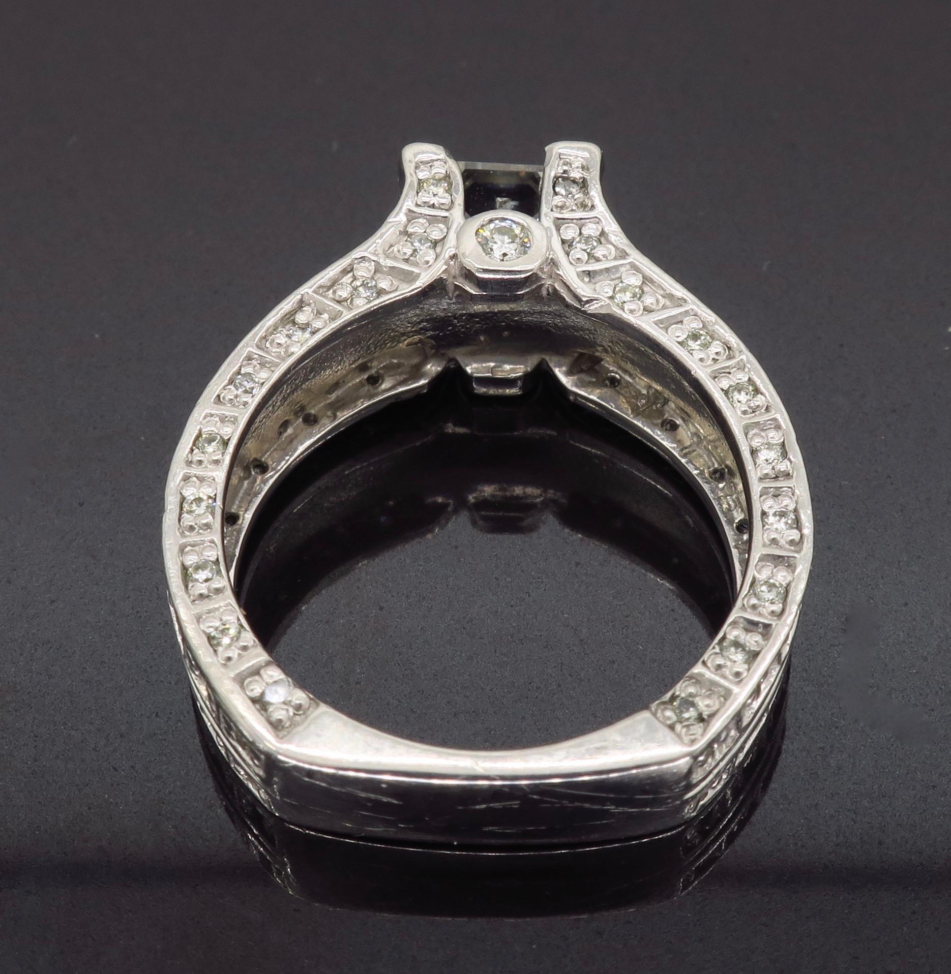 1.75 Carat Platinum Diamond Engagement Ring 5