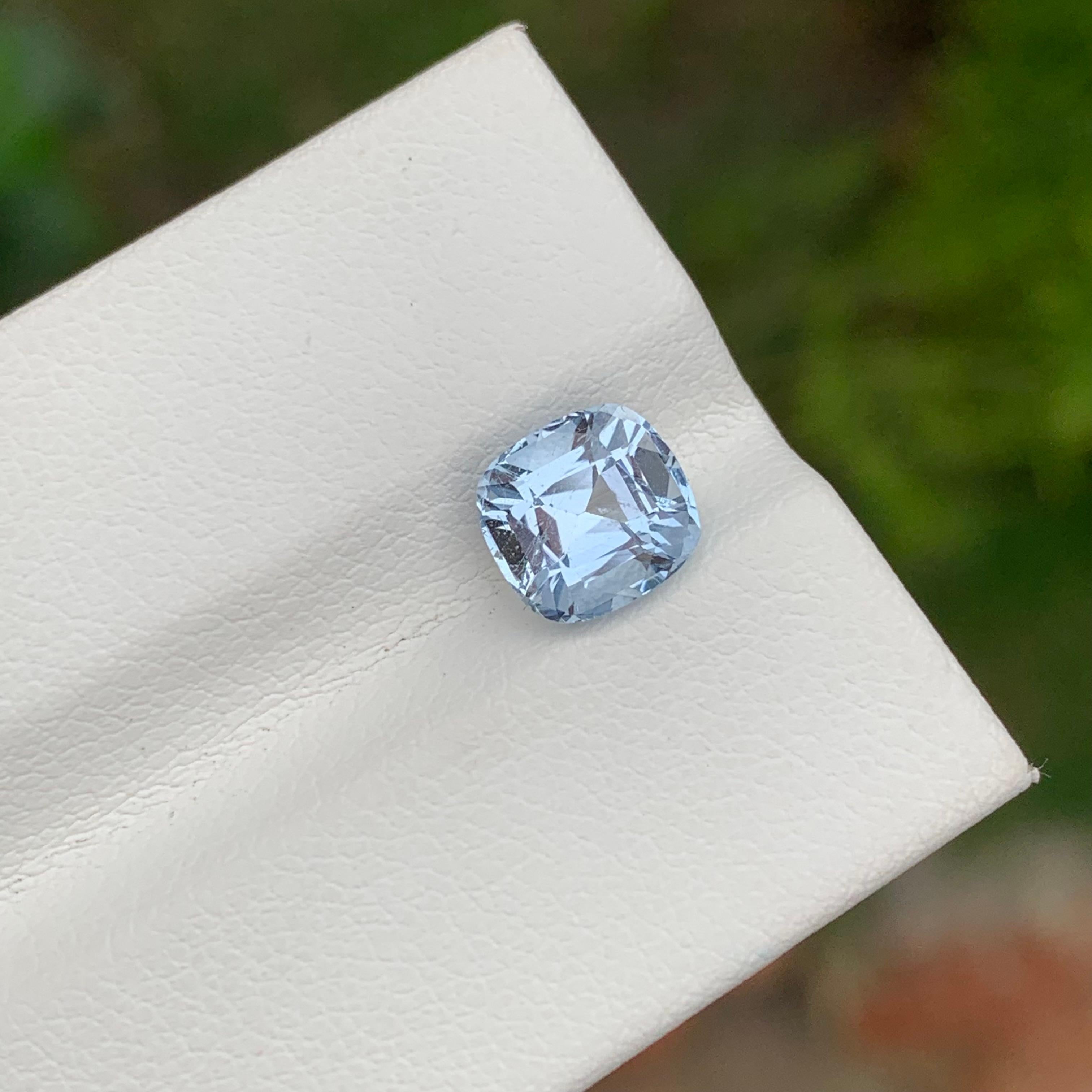 1,75 Karat Hübscher loser Goshenit Kissenform Edelstein aus der Erde Mine im Angebot 1