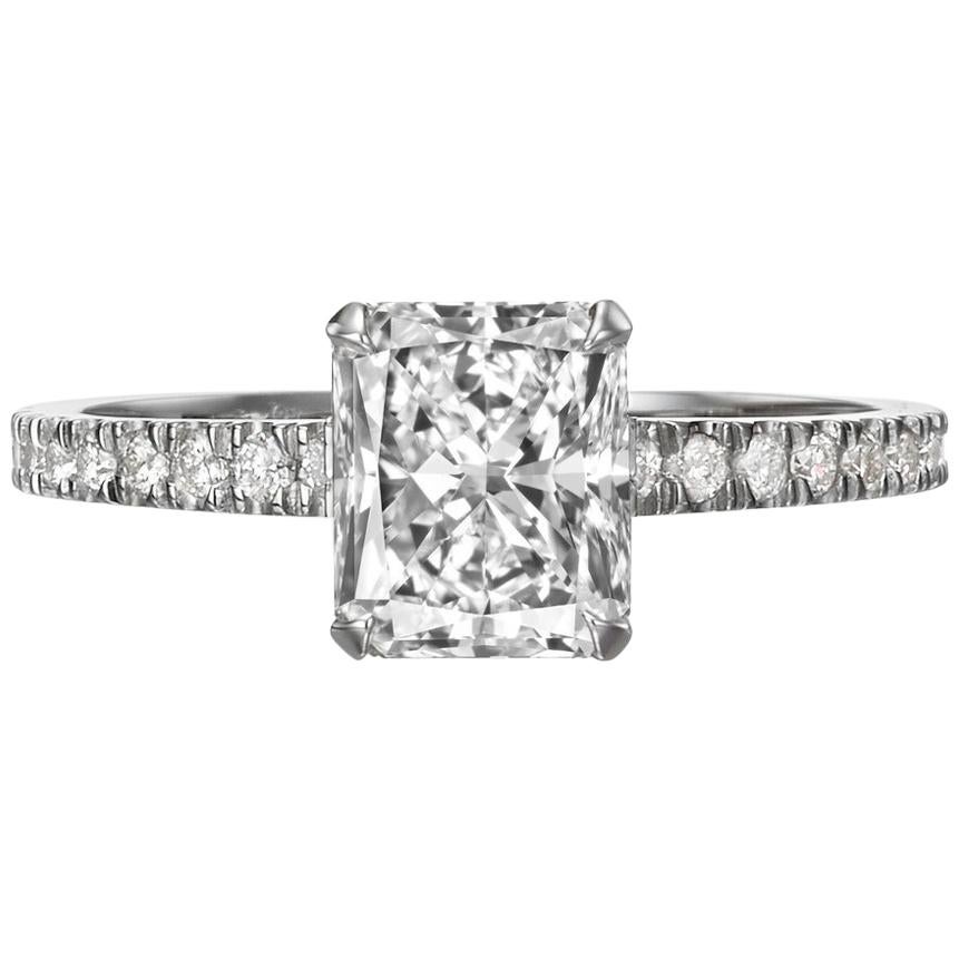 1.75 Carat Radiant Cut Diamond Engagement Ring on 18 Karat White Gold For Sale