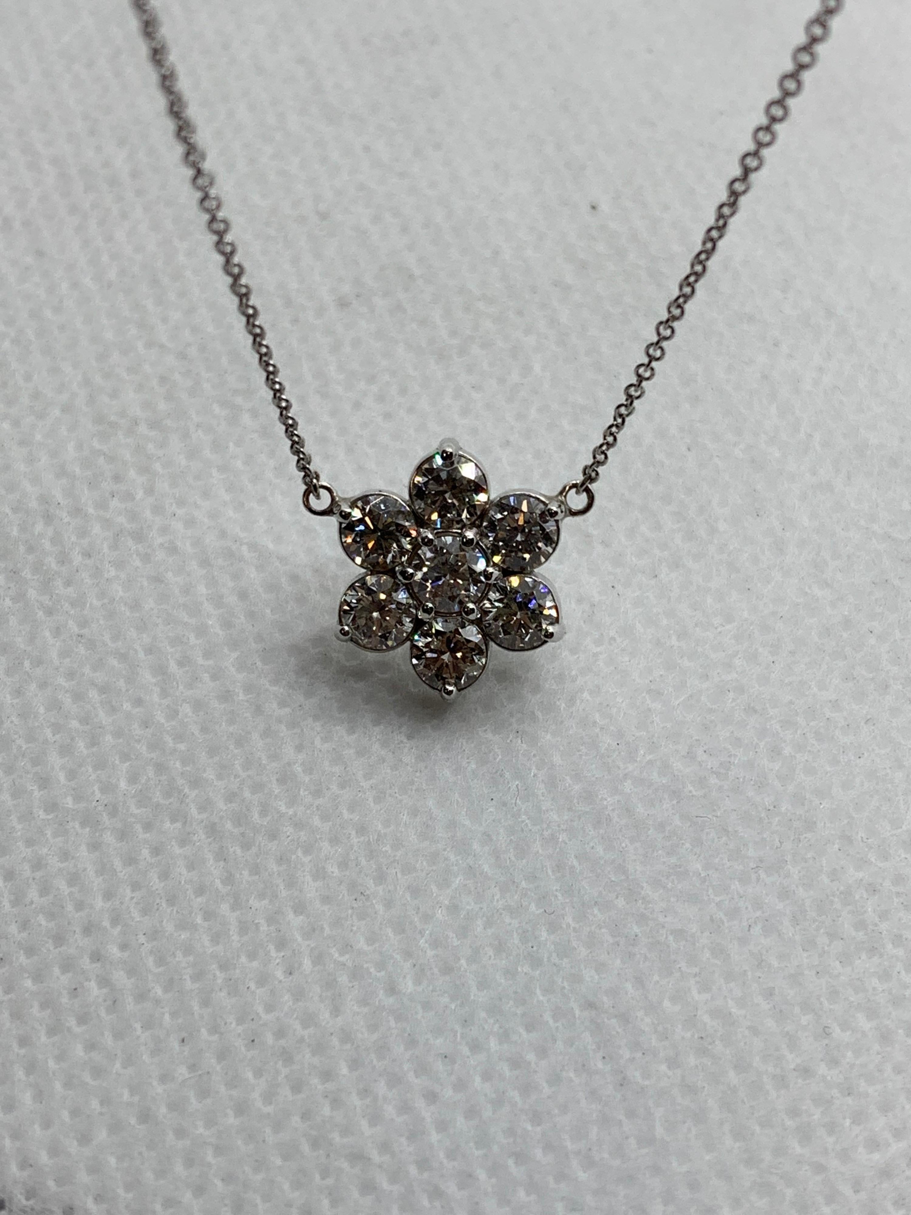 Round Cut 1.75 Carat Round Diamond Flower Cluster Pendant For Sale