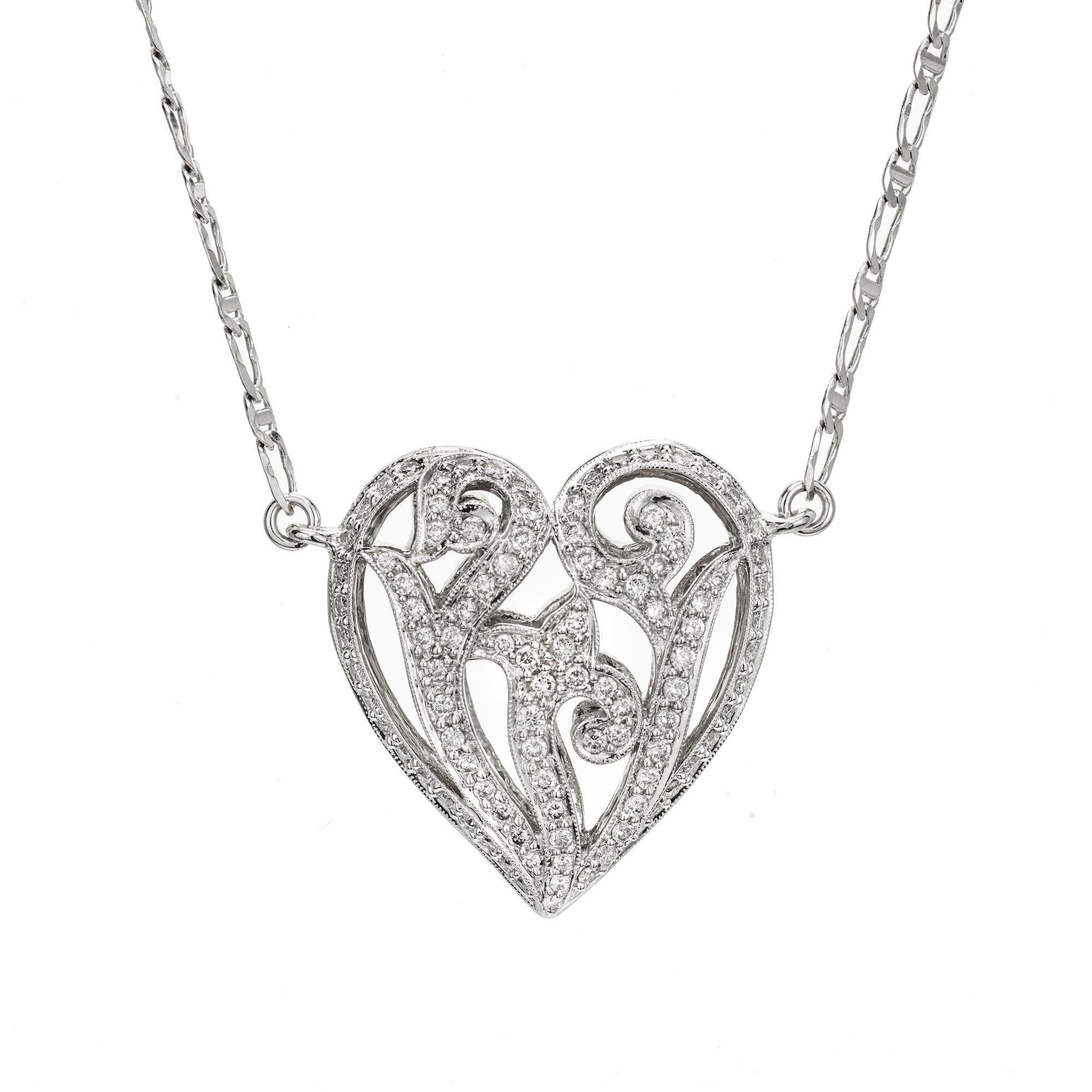 Taille ronde Collier à pendentif cœur soufflé en or blanc avec diamants ronds de 1,75 carat  en vente