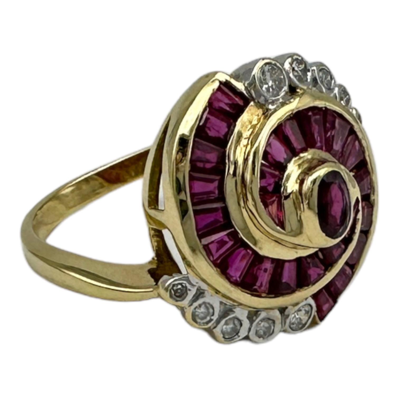 Contemporary 1.75 Carat Ruby & Diamond Cocktail Ring 14 Karat Yellow Gold For Sale