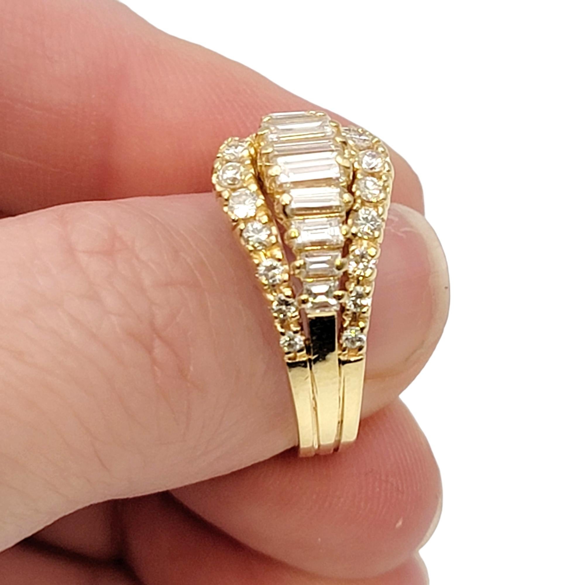 1,75 Karat Gesamt Baguette und runder Diamant 3 Row Band Ring 18 Karat Gelbgold 6
