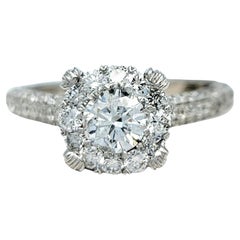 Bague de fiançailles en or blanc 14 carats avec halo de diamants ronds de 1,75 carat au total