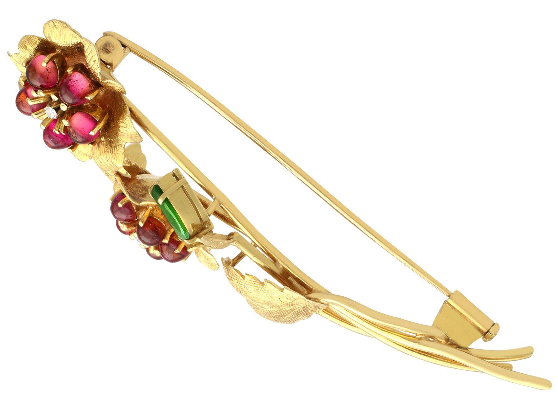 Cabochon Vintage Liberty 1.75 Carat Tourmaline and Diamond Yellow Gold Brooch For Sale