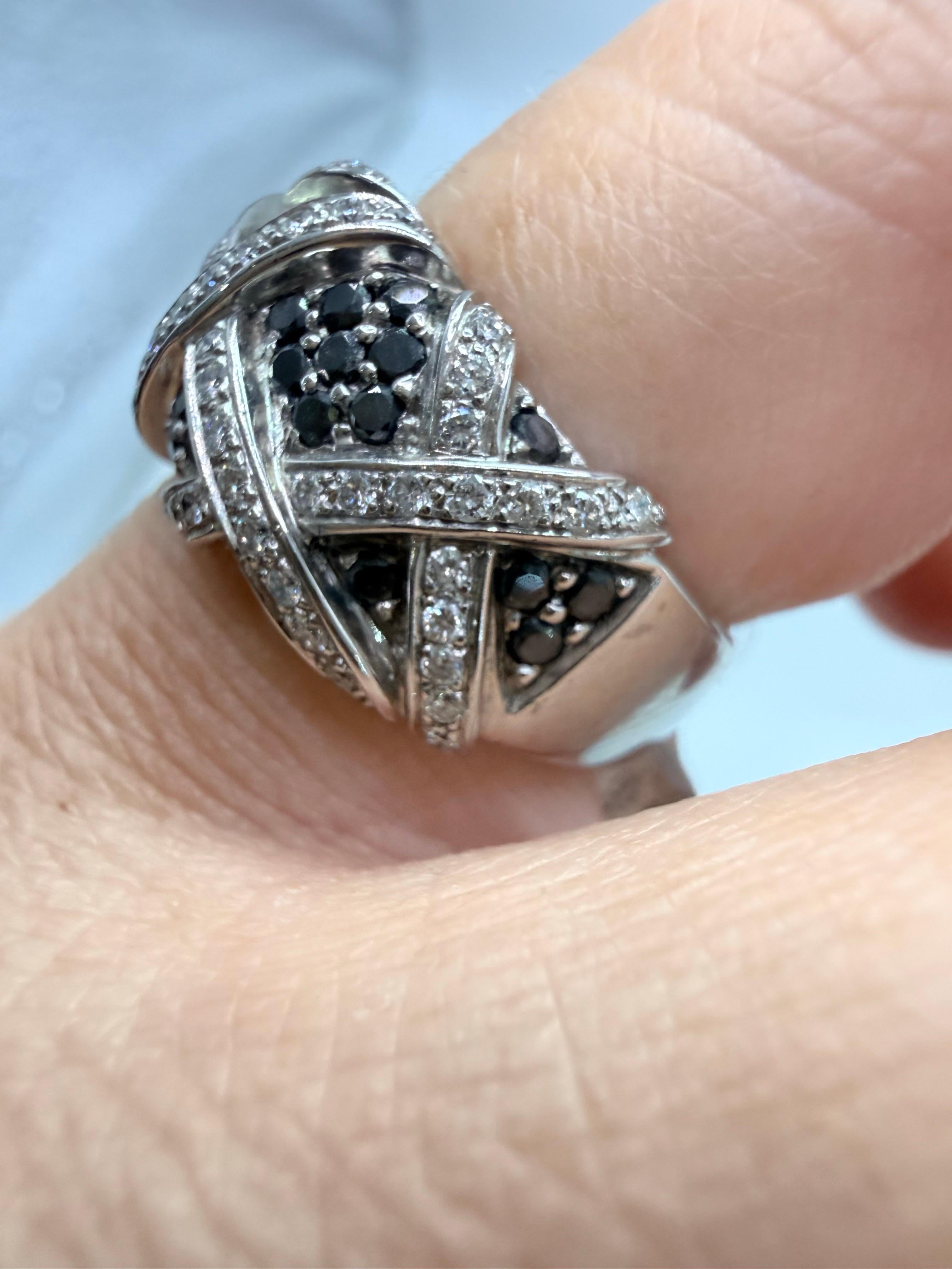 da uomo o donna Anello con diamante bianco e nero da 1,75 carati in oro 18KT in vendita