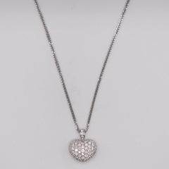 1.75 carats diamond pave'-set puffed heart in 18 karat white gold