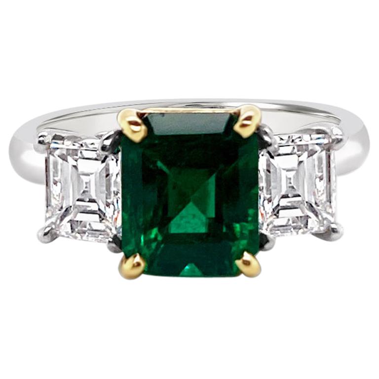 1.75 Carat Emerald and Diamond Ring in Platinum For Sale