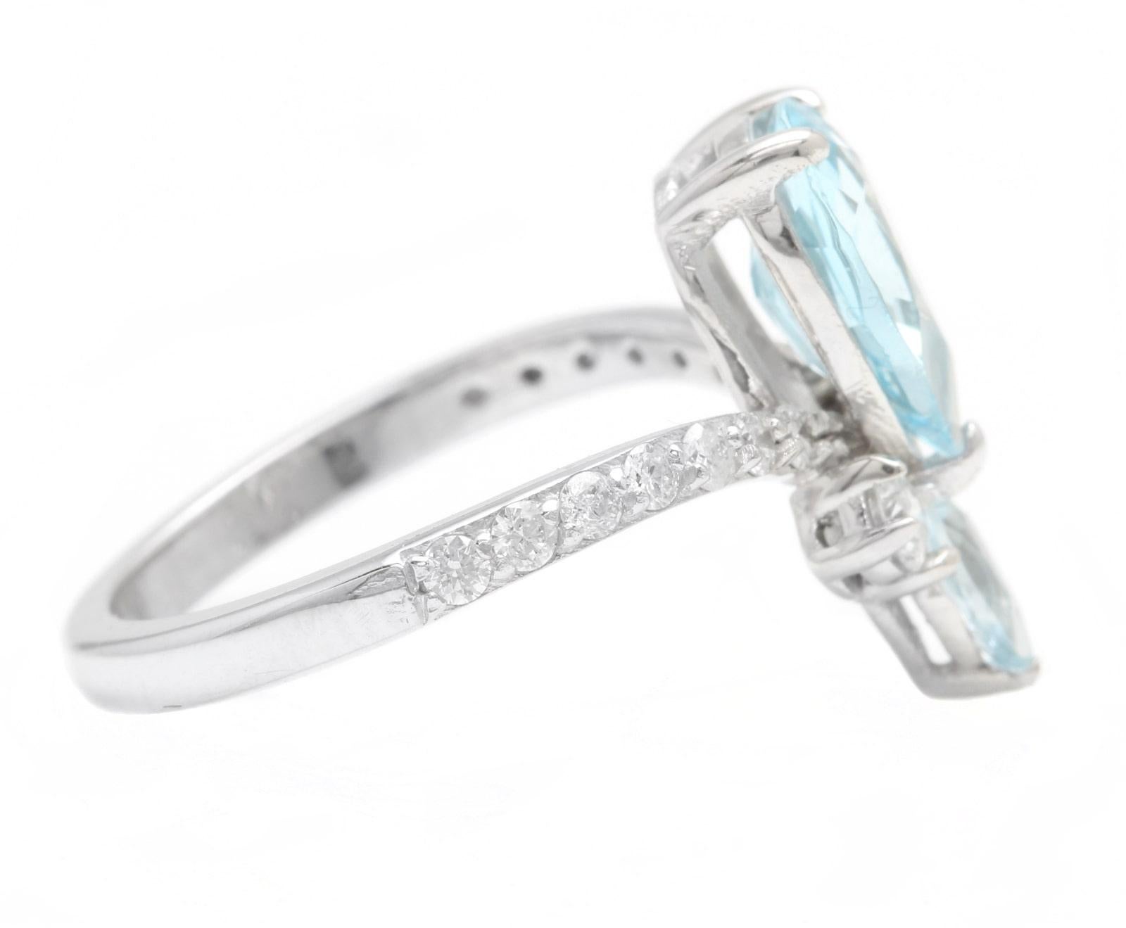 Mixed Cut 1.75 Carats Natural Aquamarine and Diamond 14K Solid White Gold Ring For Sale