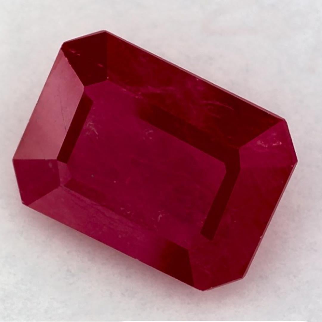 Une pierre de naissance exquise de couleur rouge pour le mois de juillet, censée véhiculer un statut de pouvoir et de richesse.

Explorez la vibrante collection d'émeraudes, de rubis et de saphirs de notre magasin, disponibles sous forme de pierres