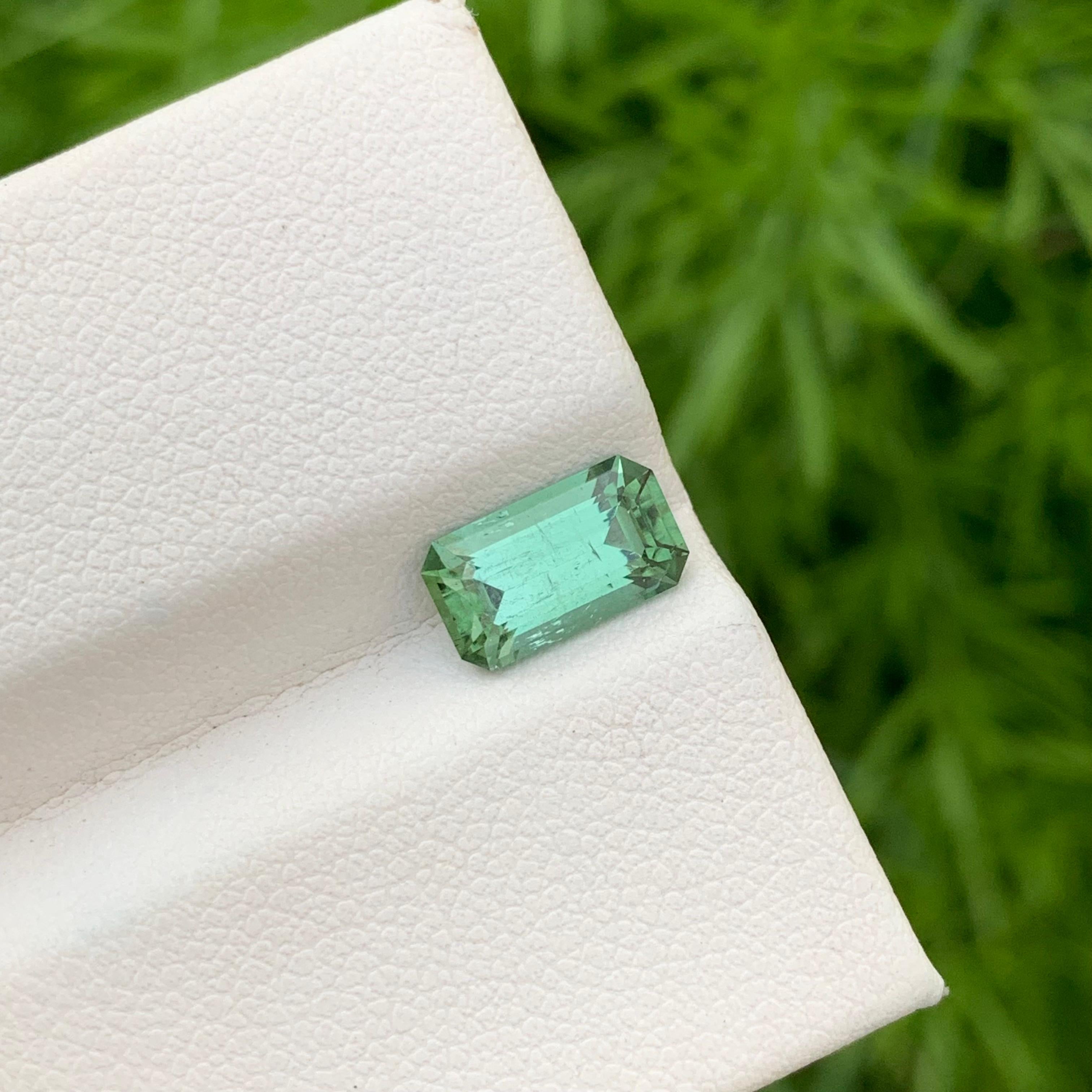 Emerald Cut 1.75 Cts Natural Loose Mint Green Tourmaline Emerald Shape Ring Gem  For Sale