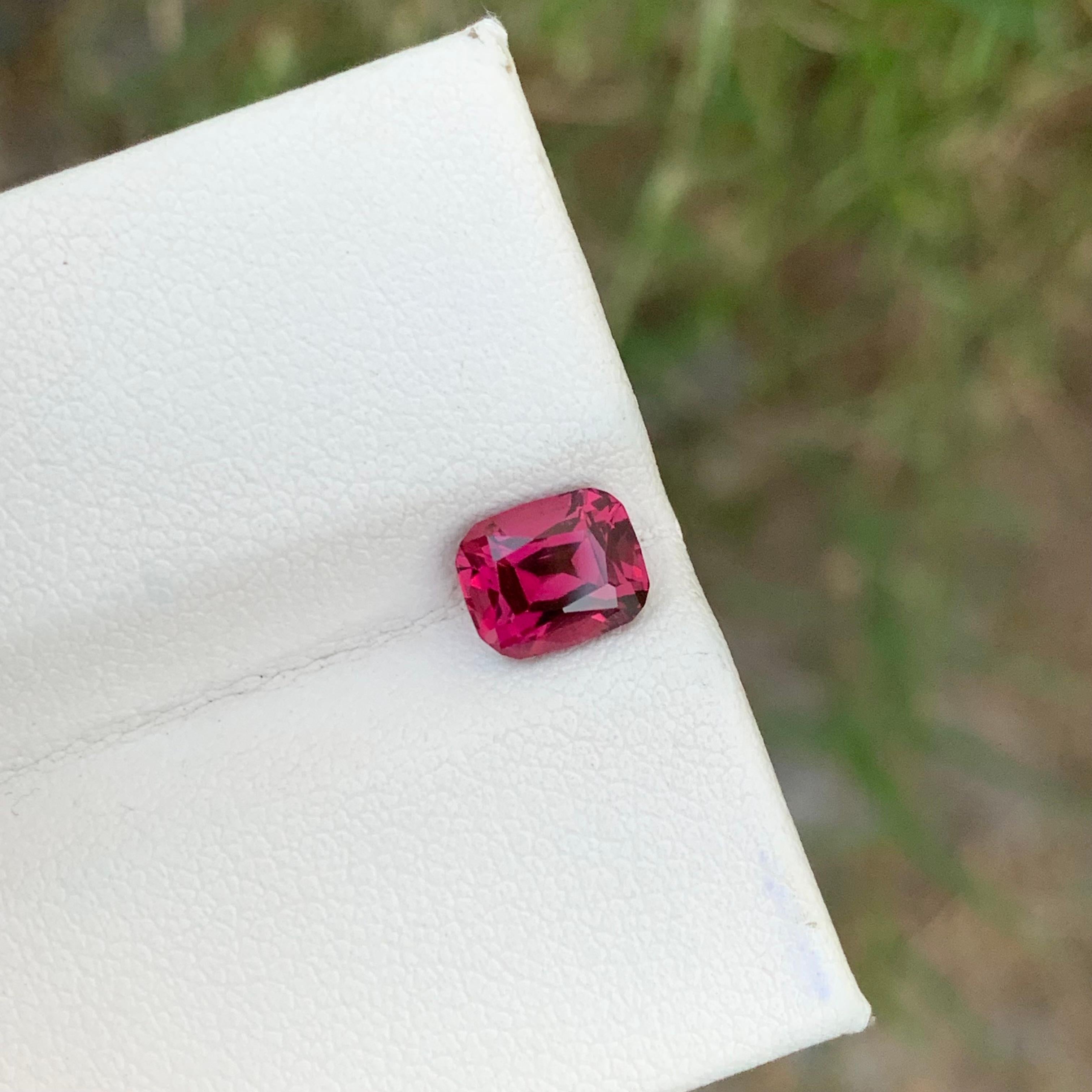 1.75 Cts Natural Loose Rhodolite Garnet Ring Gem From Tanzania Mine For Sale 2