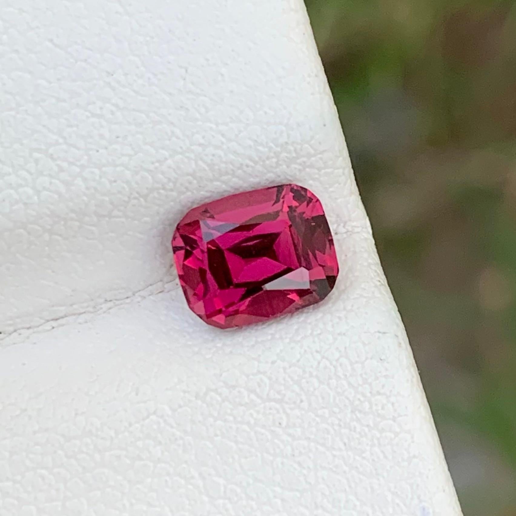 1.75 Cts Natural Loose Rhodolite Garnet Ring Gem From Tanzania Mine For Sale 4