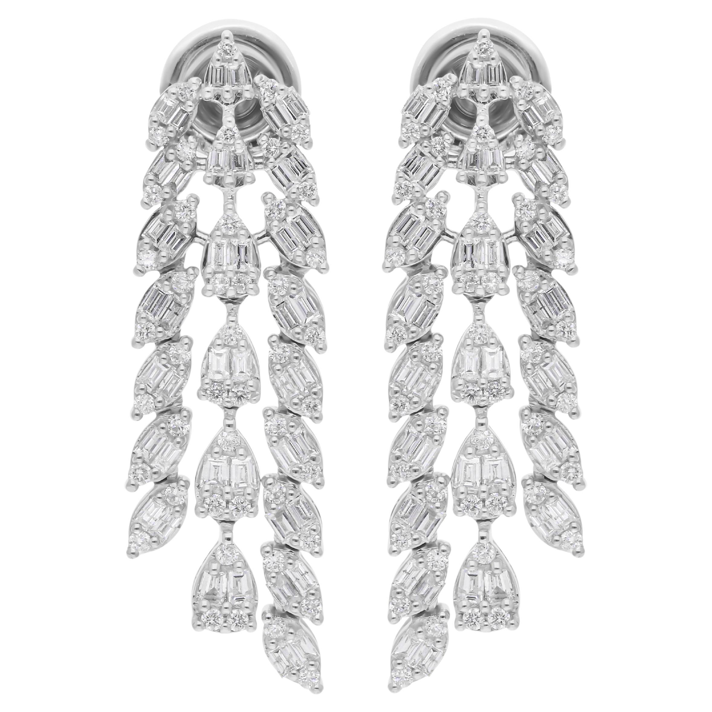 1.75 CTW SI/HI Diamond Dangle Drop Ears for Her 14 Karat White Gold en vente