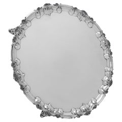 Bandeja victoriana de plata de ley de 17,5 pulgadas fabricada en 1839 por Robert Hennell III