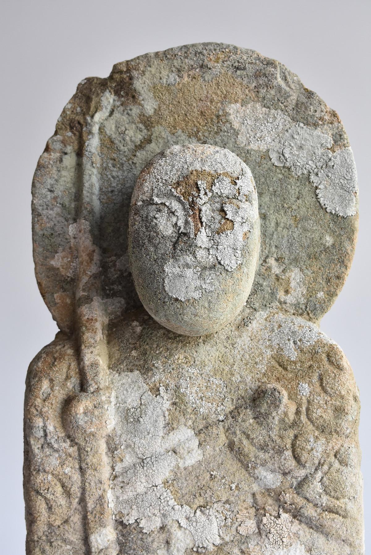 We Japanese introduce unique items with unique aesthetics, purchasing routes, and ways that no one can imitate.

It is an old Japanese stone Buddha.
The Buddha in the shape of a monk is called Jizo Bodhisattva.
Jizo is one of the bodhisattvas in