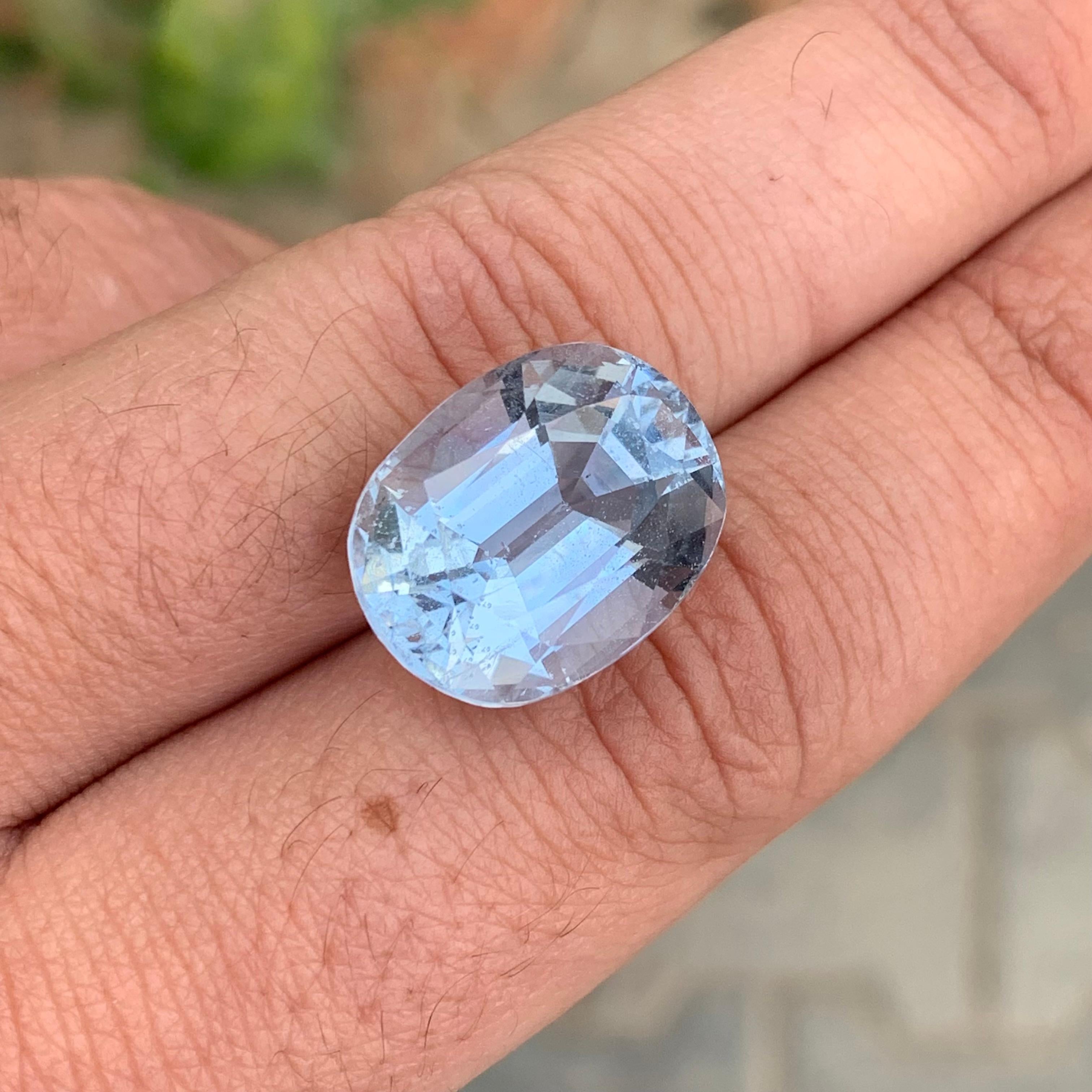 17,50 Karat Wunderschöner facettierter Santa-Maria-Aquamarin in ovaler Form im Angebot 6