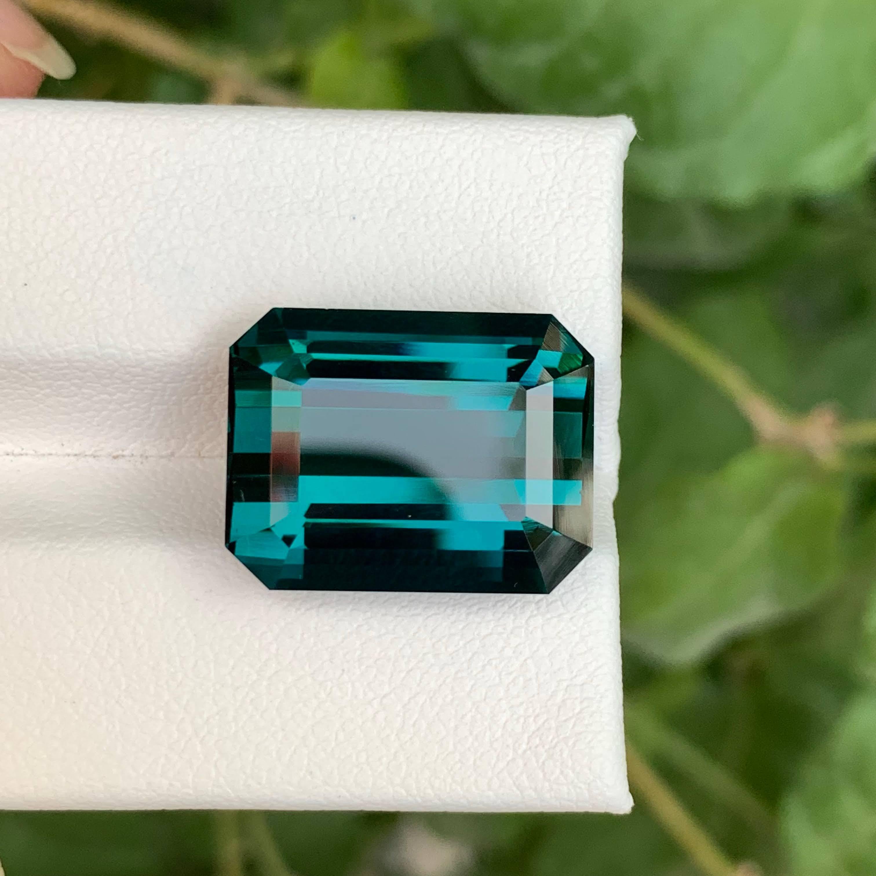 17,50 Karat Lose Blauer Turmalin Stein Smaragdschliff Natürlicher Afrikanischer Edelstein im Zustand „Neu“ im Angebot in Bangkok, TH