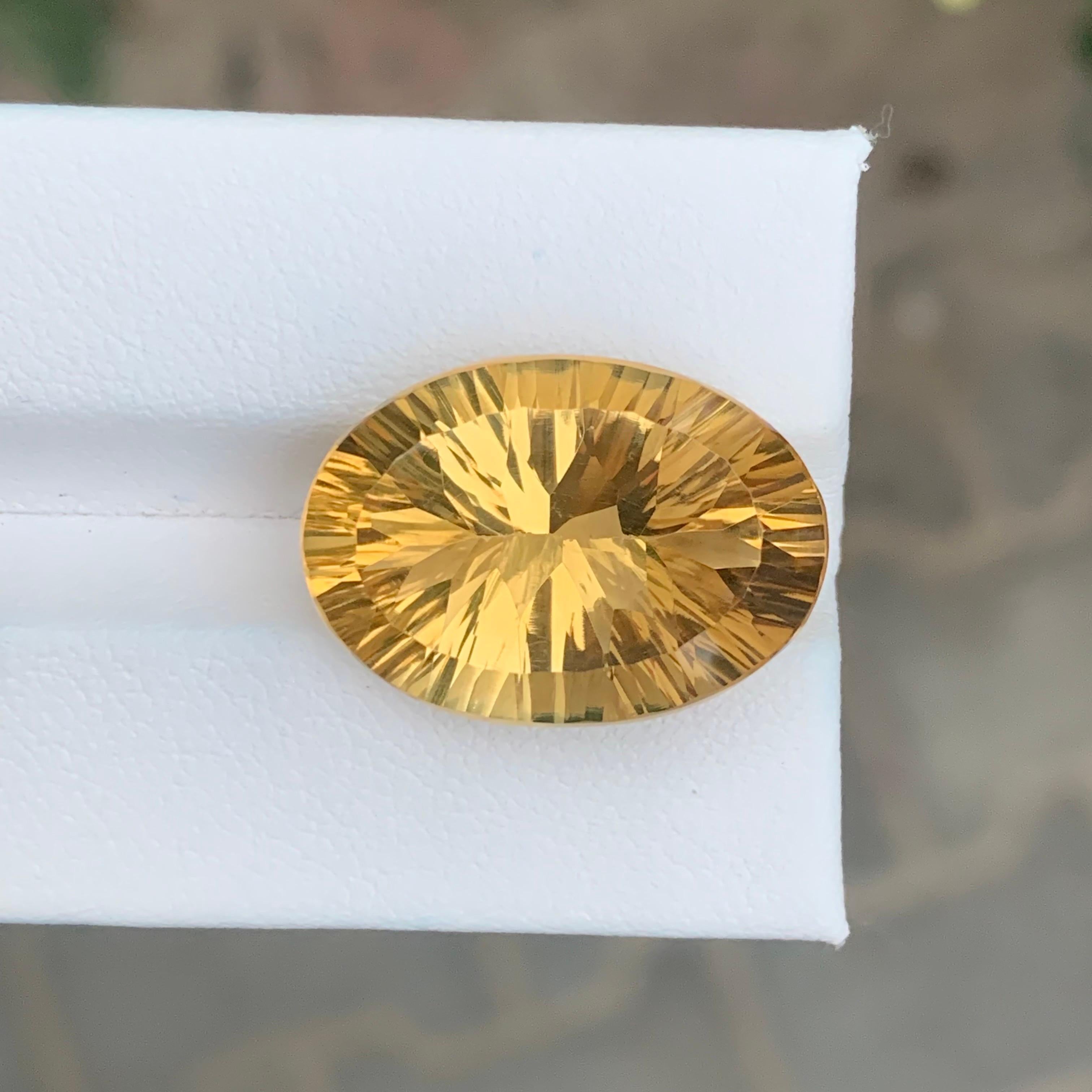 17.50 Carat Natural Loose Citrine Oval Shape Brazilian Gemstone (Citrine brésilienne en vrac de forme ovale) Unisexe en vente