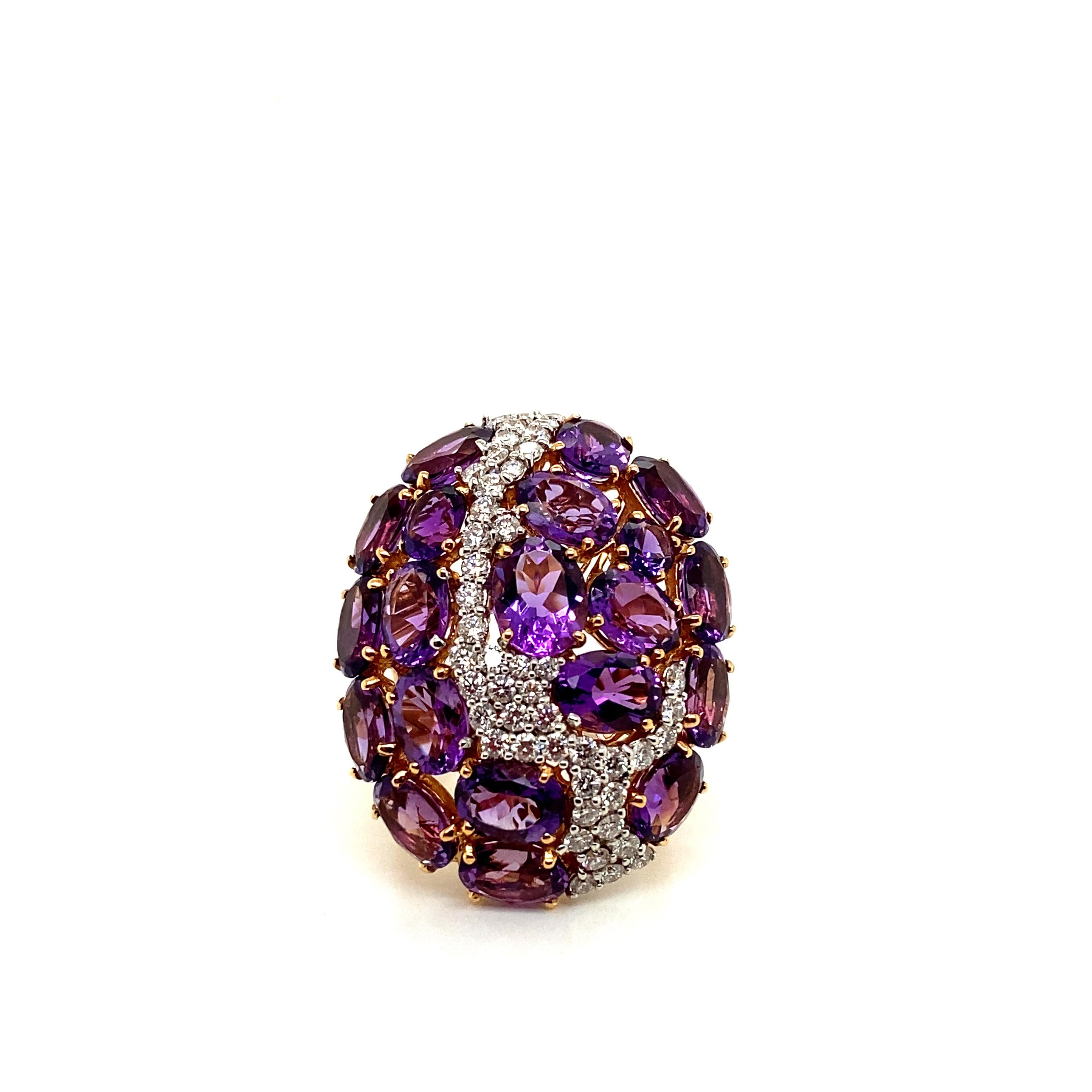 Moderne Bague de fiançailles en or rose, améthystes naturelles de taille ovale de 17,50 carats et diamants blancs en vente