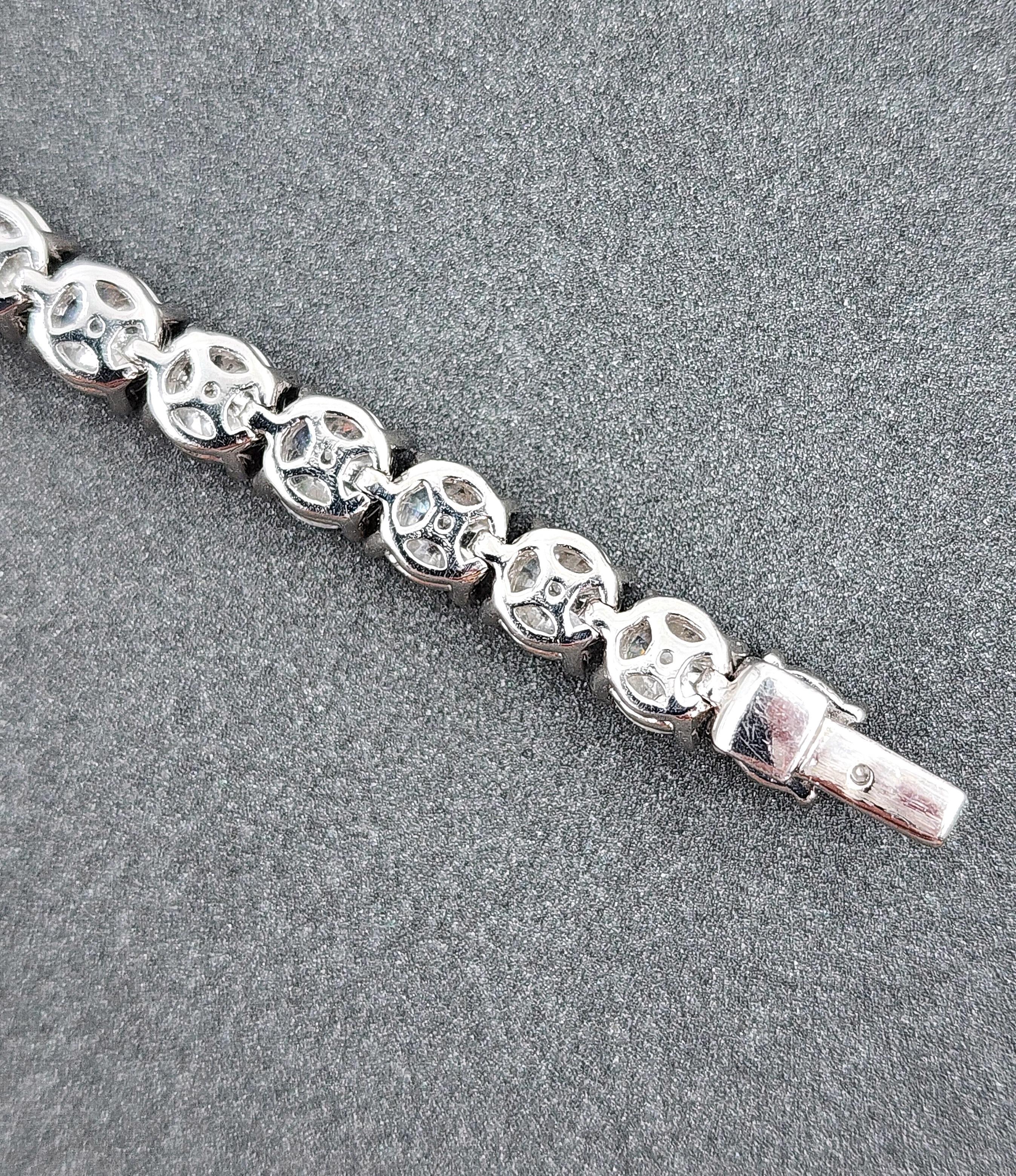 Bracelet tennis en platine avec diamants de 17.50 carats en vente 2