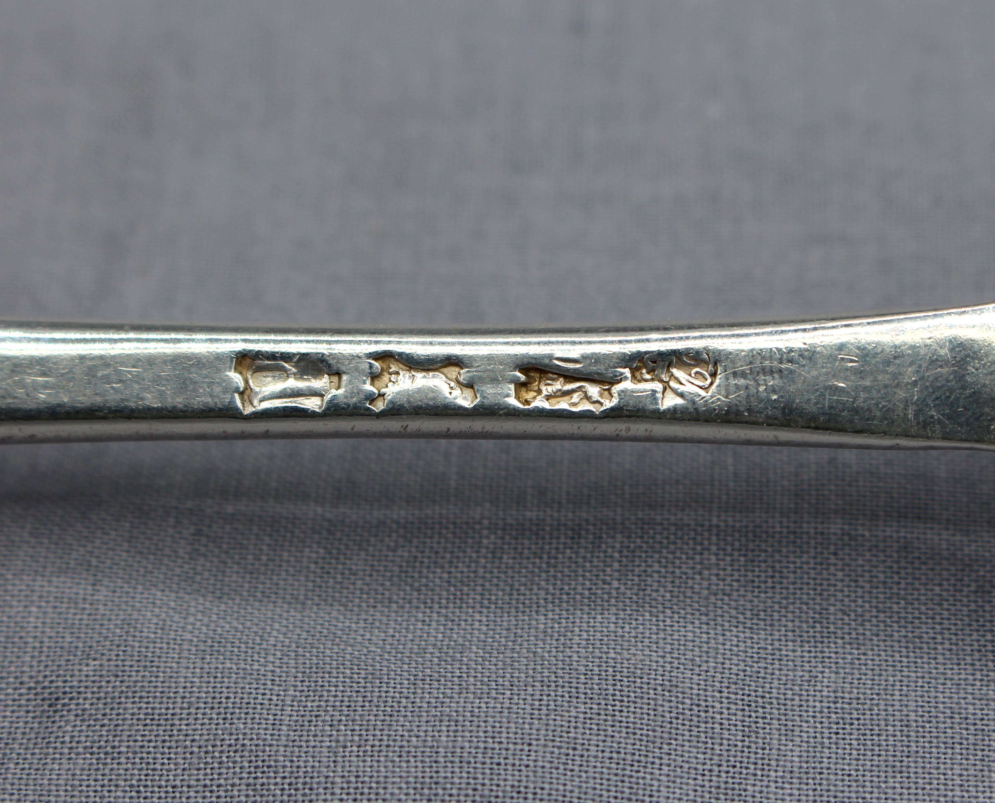 English 1750 Hanoverian Pattern Sterling Silver Tablespoon by Marmaduke Daintrey For Sale