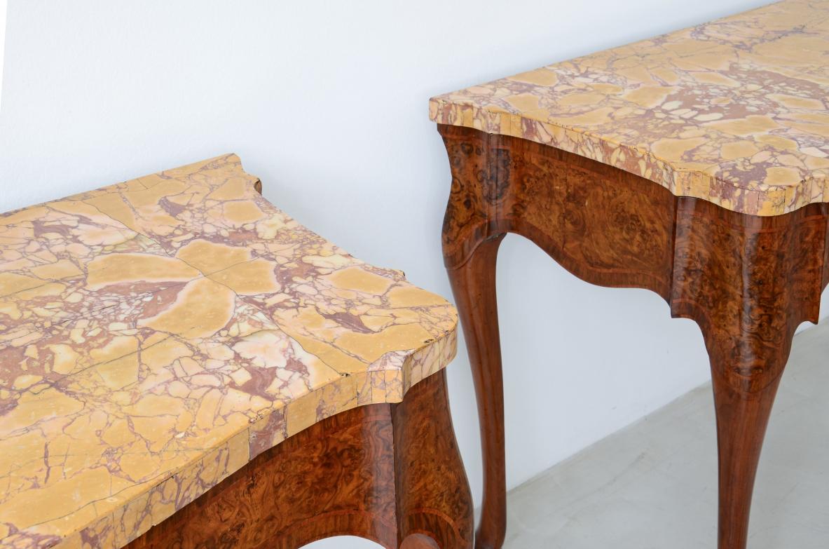 Italian 1750 Pair of important consoles in walnut burl and roman marble For Sale