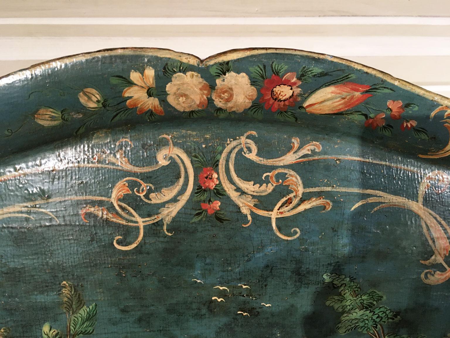 Venezia, Italie, laqué bleu 1750  Plateau en bois avec scènes rurales et fleurs en vente 7
