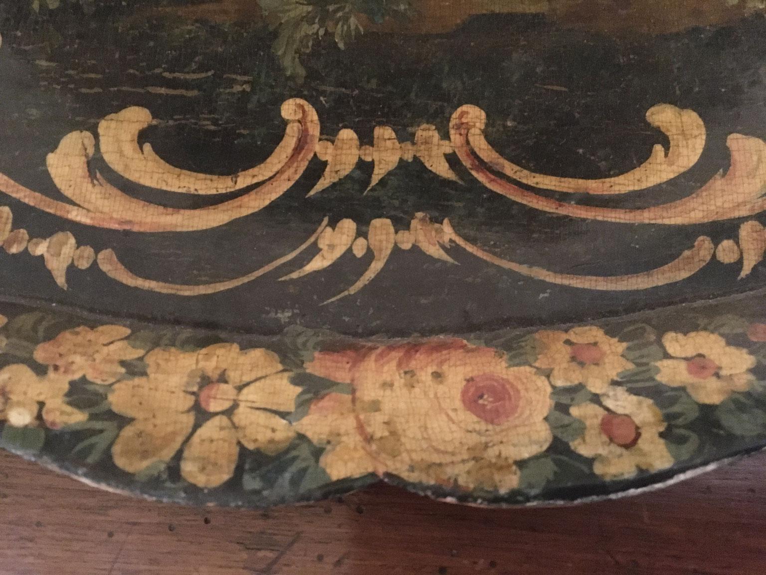 1750 Venezia Italien Grün lackiertes Holztablett mit chinesischen Figuren (Handgefertigt) im Angebot