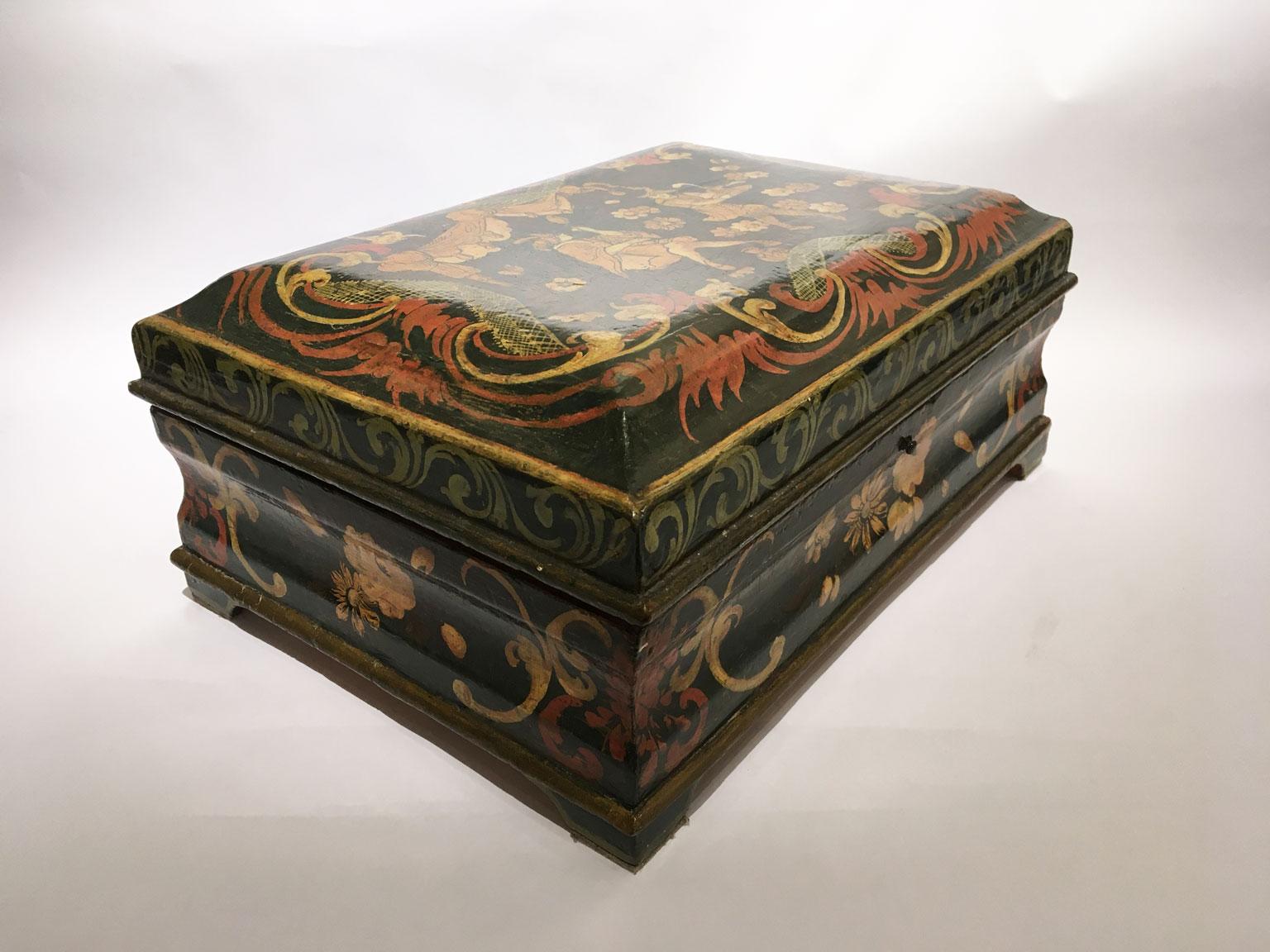1750 Venezia Italia Caja de Madera Lacada Azul Oscuro con Decoración Dorada en venta 4