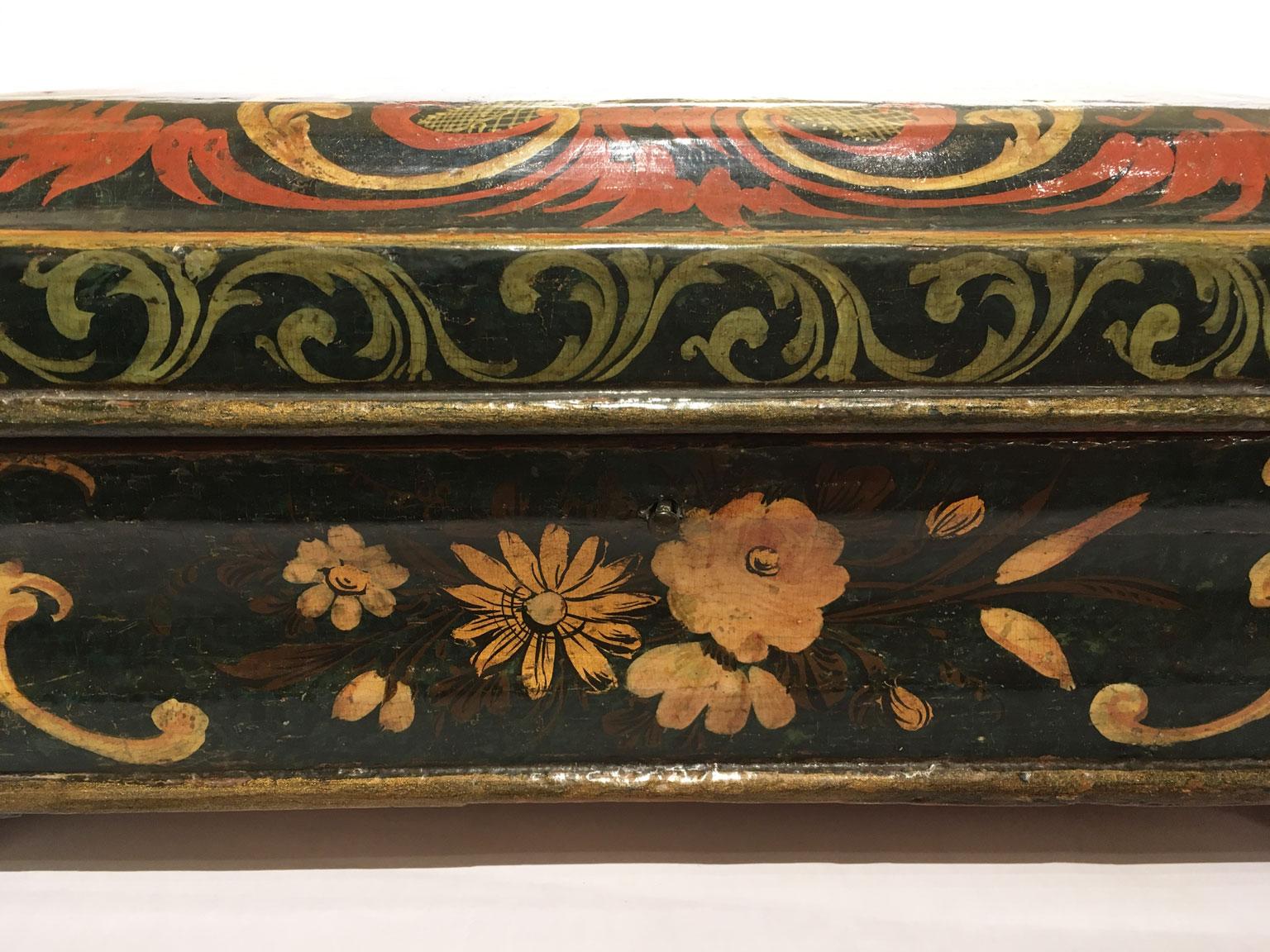 1750 Venezia Italia Caja de Madera Lacada Azul Oscuro con Decoración Dorada en Bueno estado para la venta en Brescia, IT