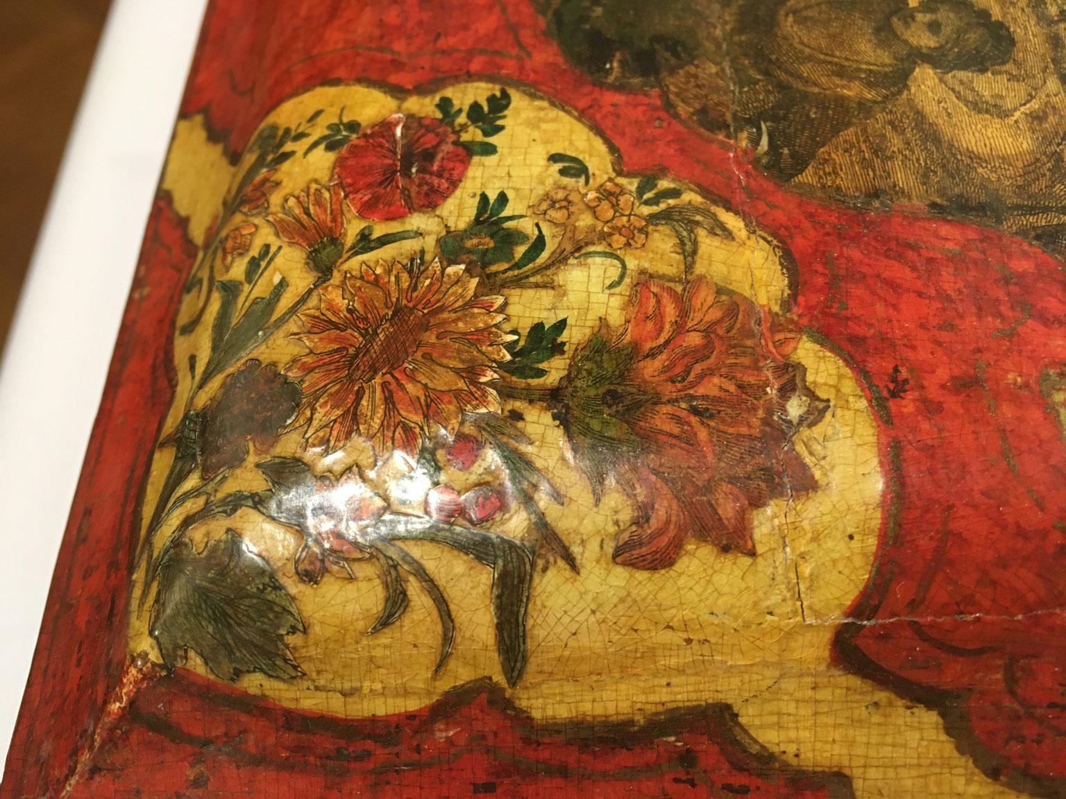 1750 Venezia Italia Caja de madera lacada roja y amarilla Joyero en venta 4
