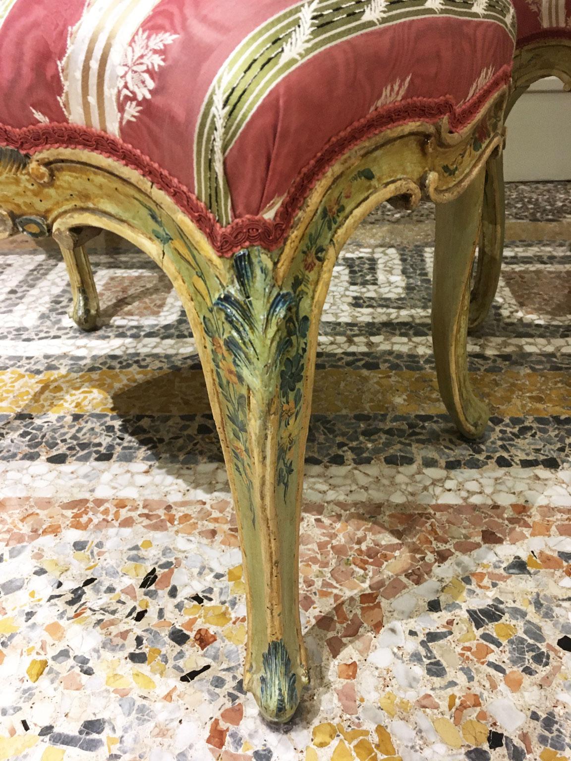 1750 Venezia Italy Set 3 Green Lacquered Wooden Engraved Chairs with Flowers For Sale 2