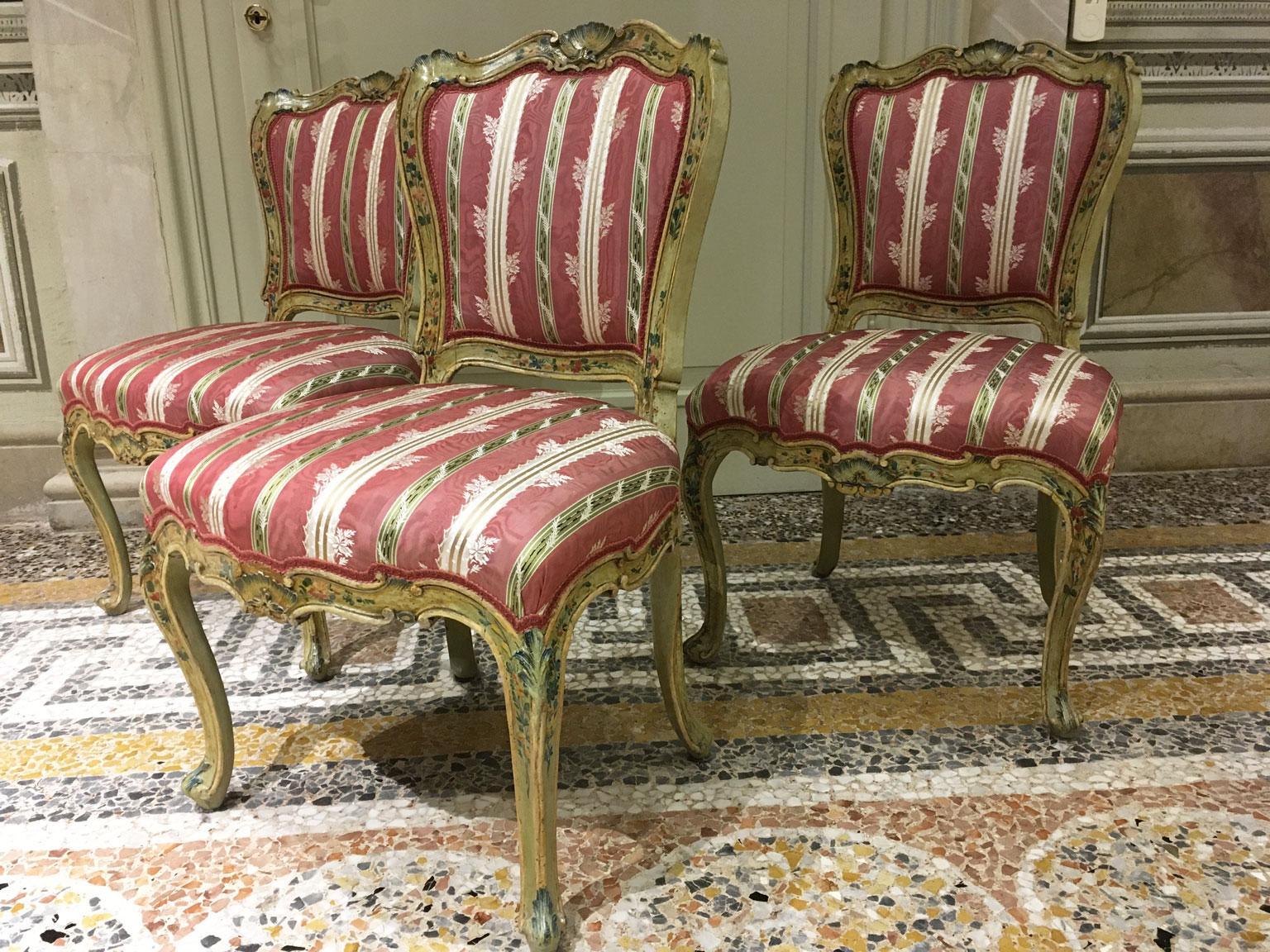 18th Century 1750 Venezia Italy Set 3 Green Lacquered Wooden Engraved Chairs with Flowers For Sale