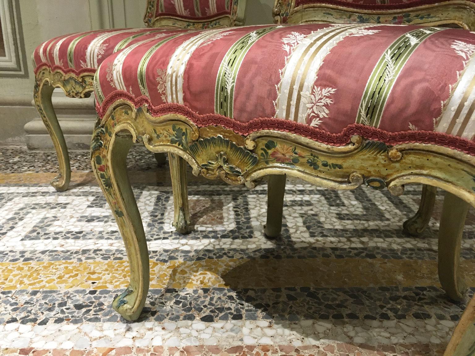 1750 Venezia Italy Set 3 Green Lacquered Wooden Engraved Chairs with Flowers For Sale 1