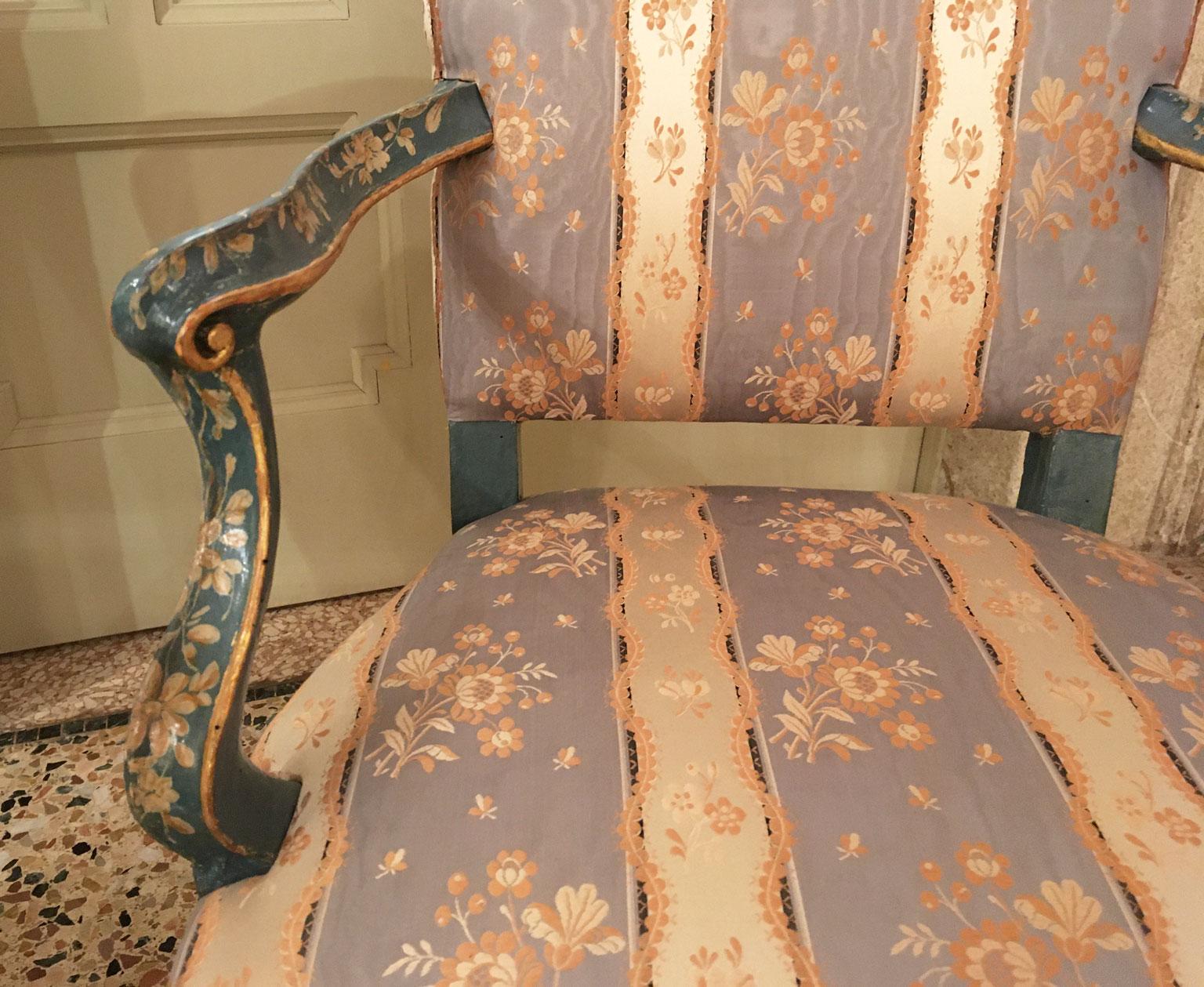 Italian 1750 Venezia Italy Set 4 Blue Lacquered Wooden Dining Armchairs with Flowers For Sale