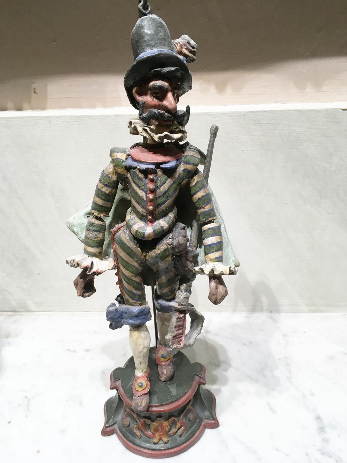 1750 Venezia Italy Set 7 Lacquered Puppets Polychrome Wooden and Papier Machè In Good Condition For Sale In Brescia, IT