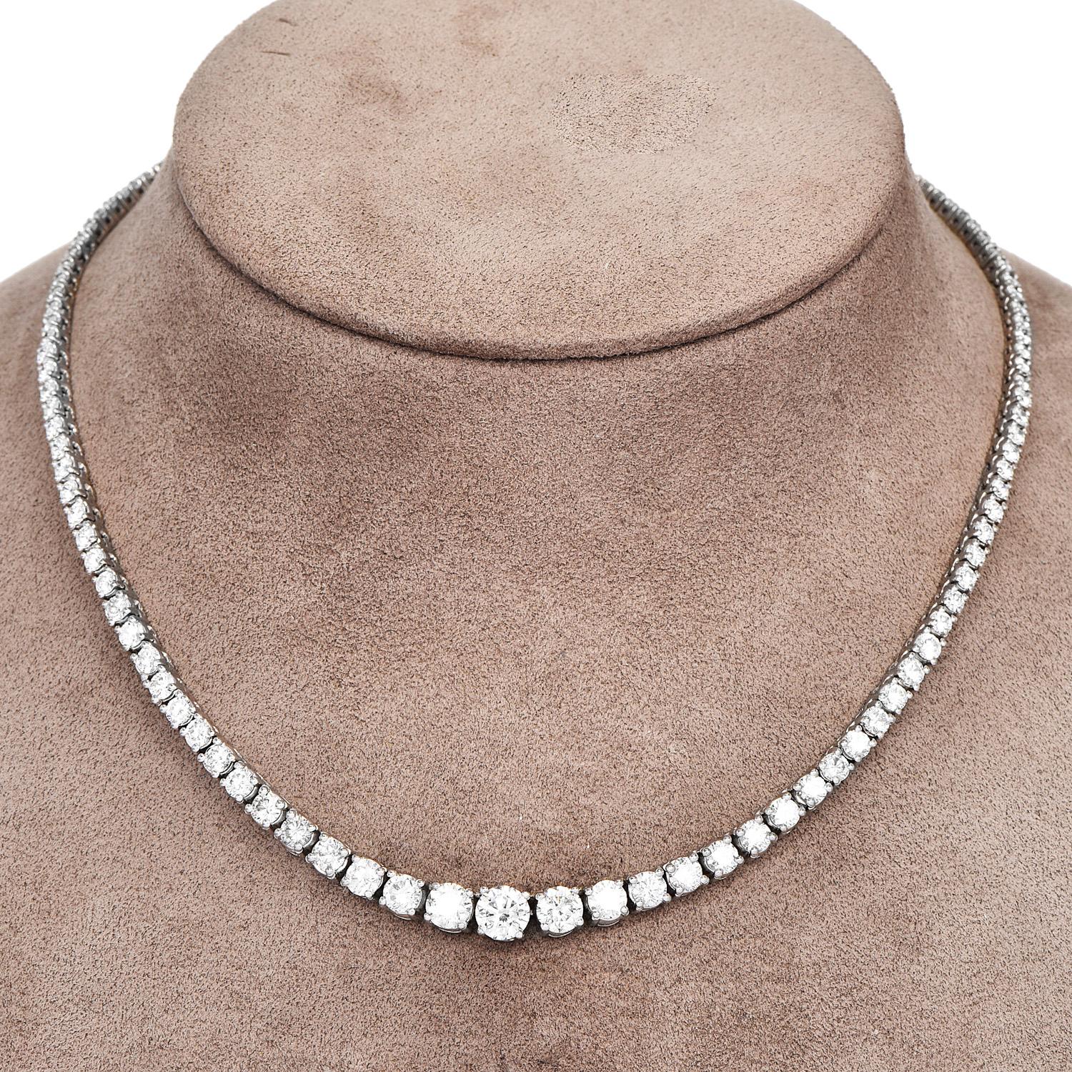 Modern 17.50ct Round Cut Diamond Gold Riviera Graduated Tennis Necklace For Sale