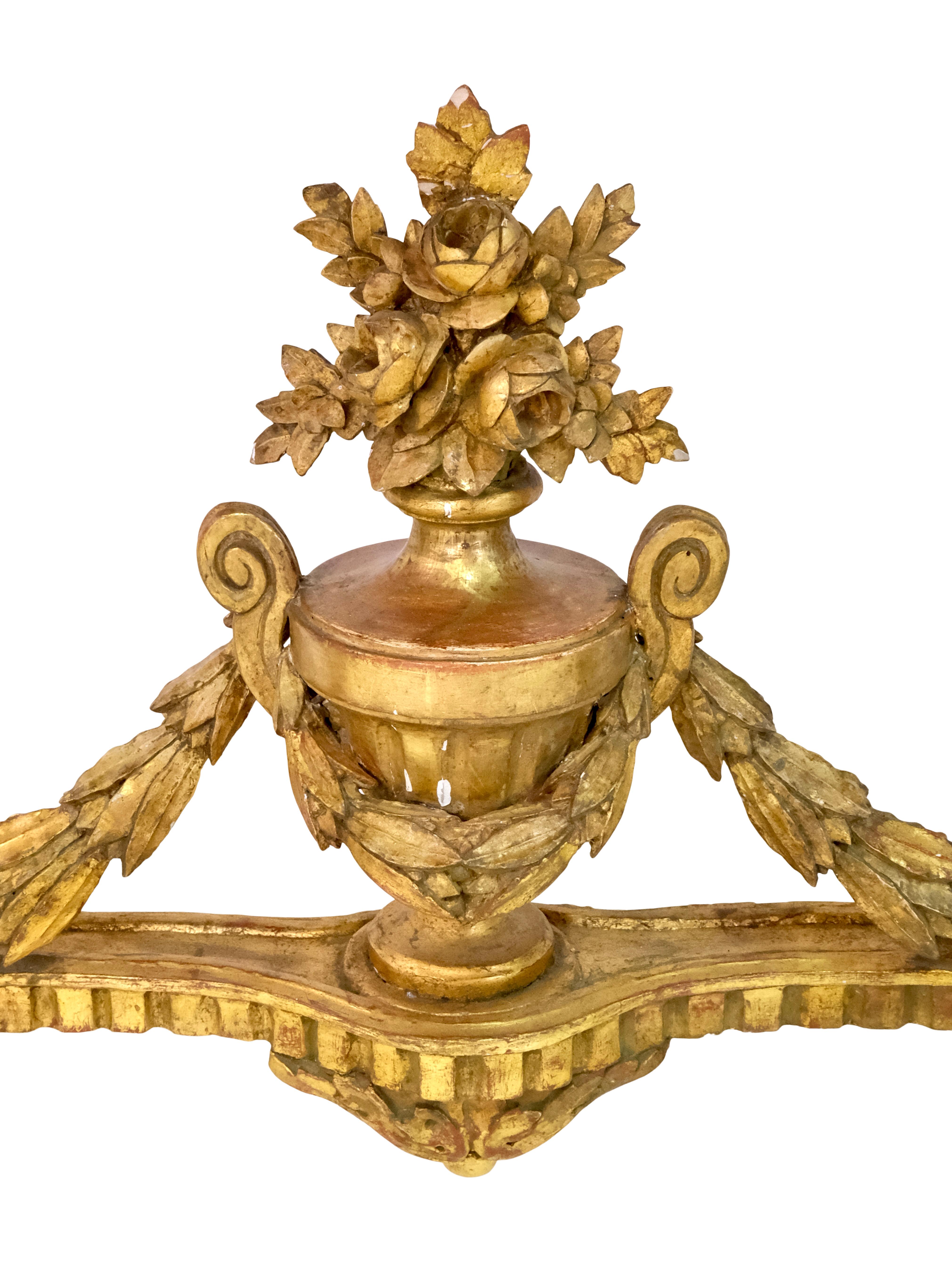 1750er Louis Seize XVI Goldener Konsolentisch mit Marmor und originalem Spiegel  im Angebot 4