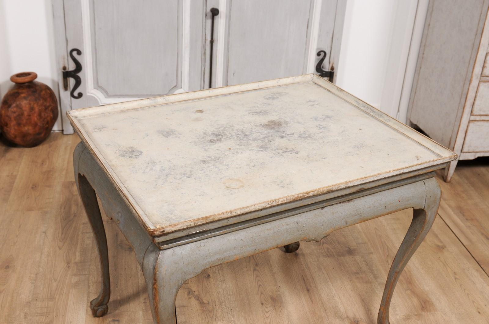 1750s Swedish Rococo Gray Painted Tea Table with Tray Top and Ball and Claw Feet For Sale 5