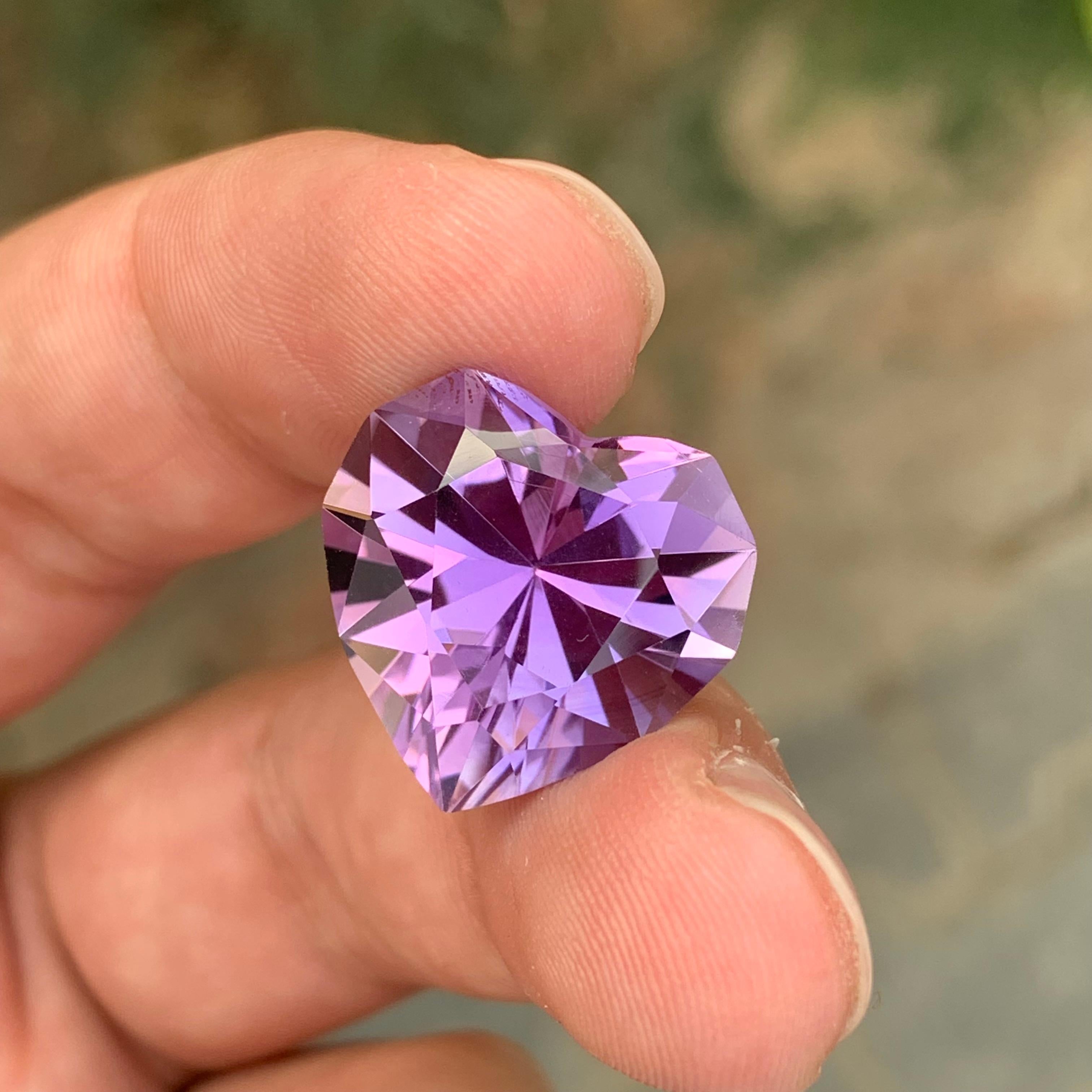17,55 Karat natürlicher loser Amethyst in Herzform Edelstein im Angebot 3